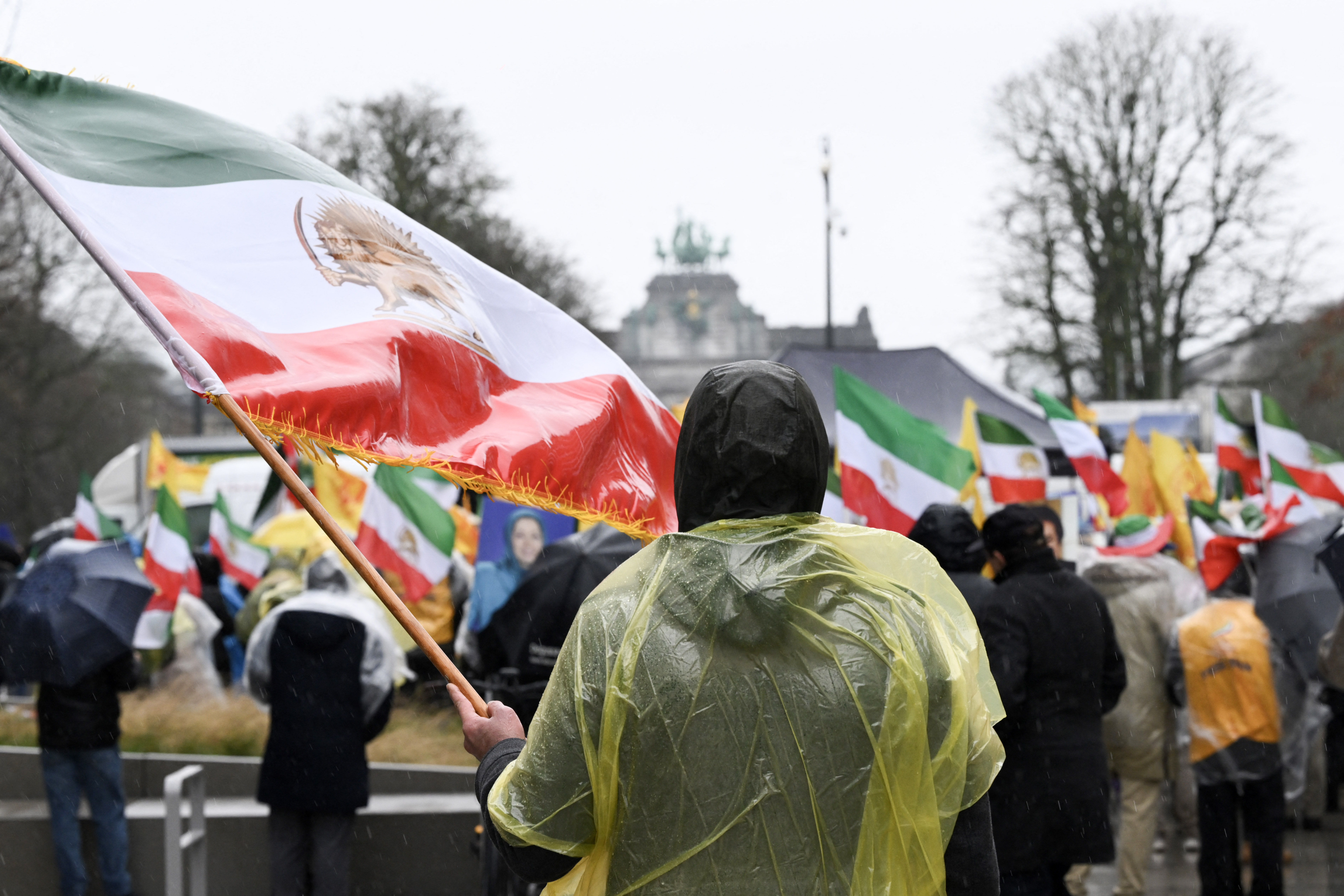 Trump Warns Iran as Protests Escalate Nationwide: Live Updates