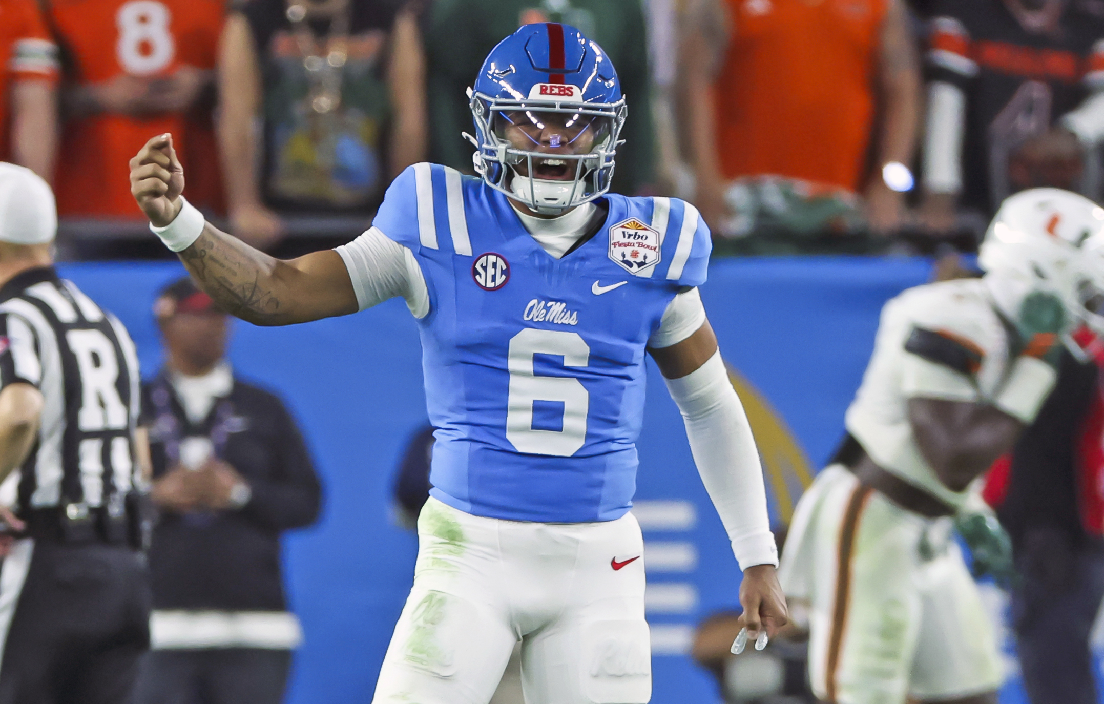 Ole Miss Favored to Land 5-Star Transfer Portal QB After Trinidad Chambliss News