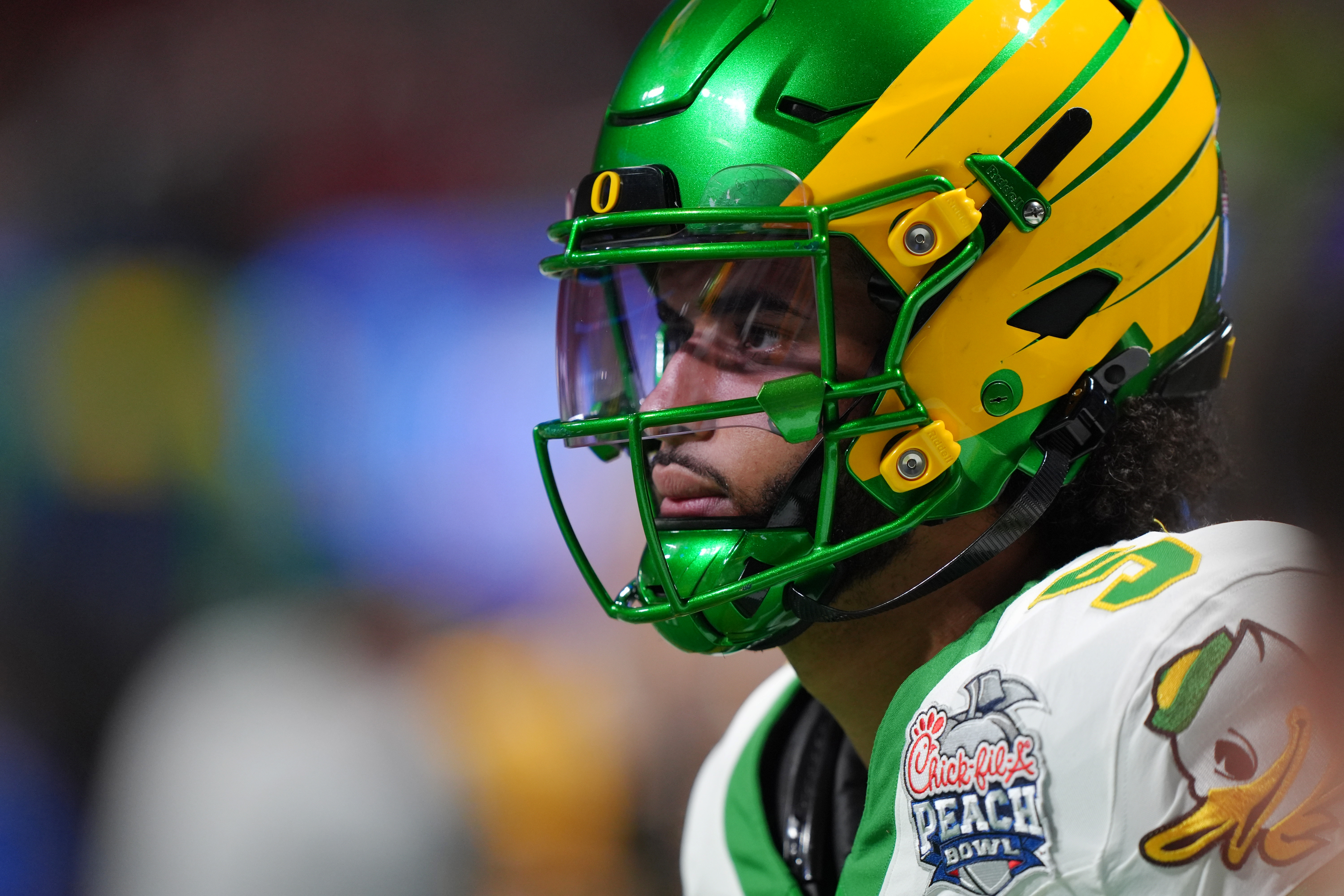 Dante Moore Stuns With Decision to Stay at Oregon Amid Dylan Raiola Signing