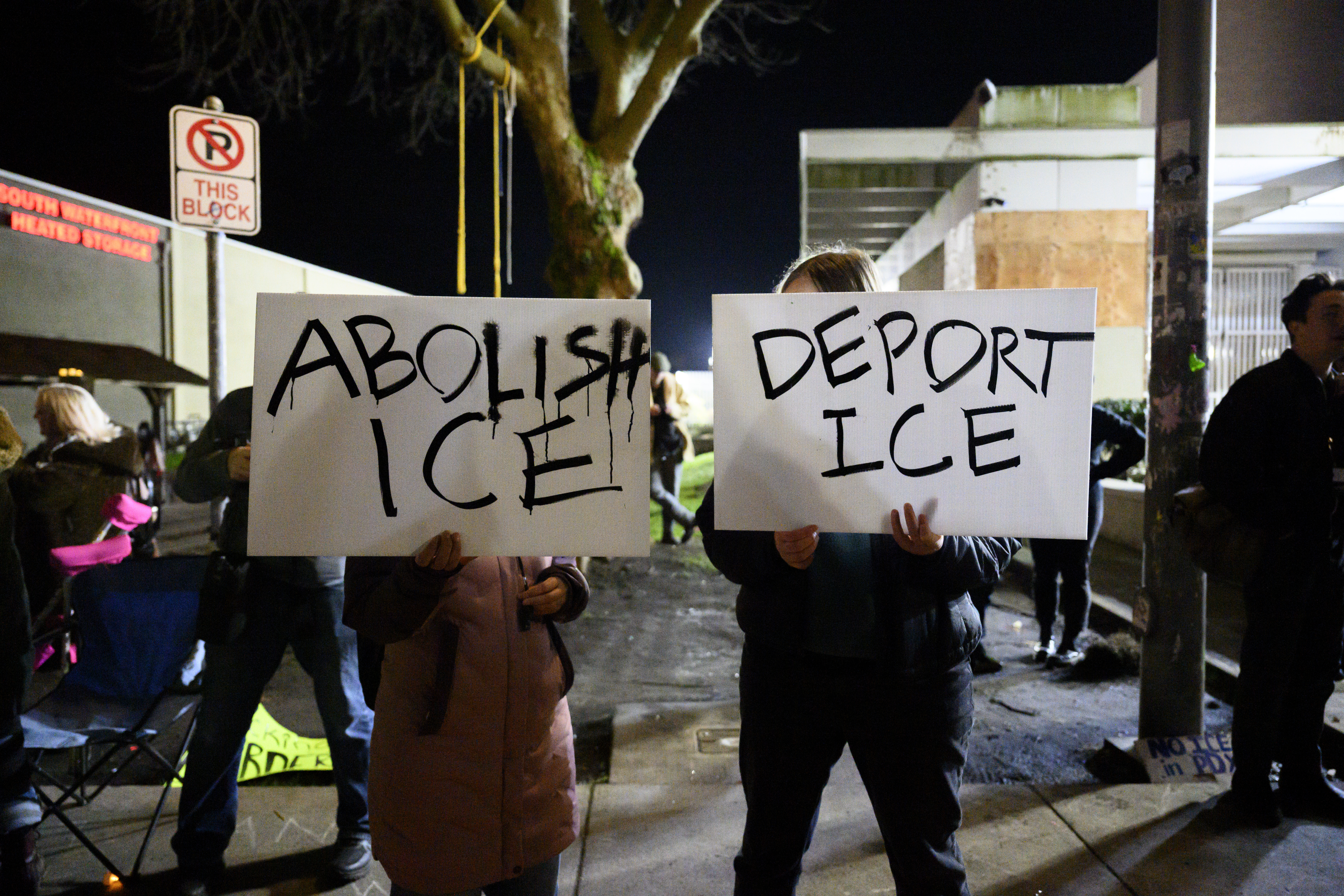 Donald Trump's Deportation Record Compared to Barack Obama's