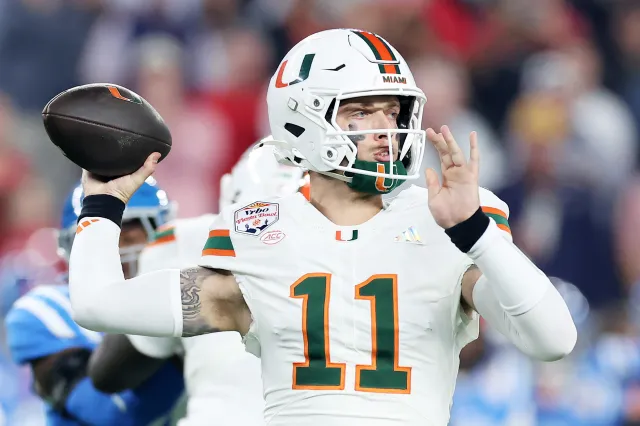 Miami Hurricanes QB Carson Beck
