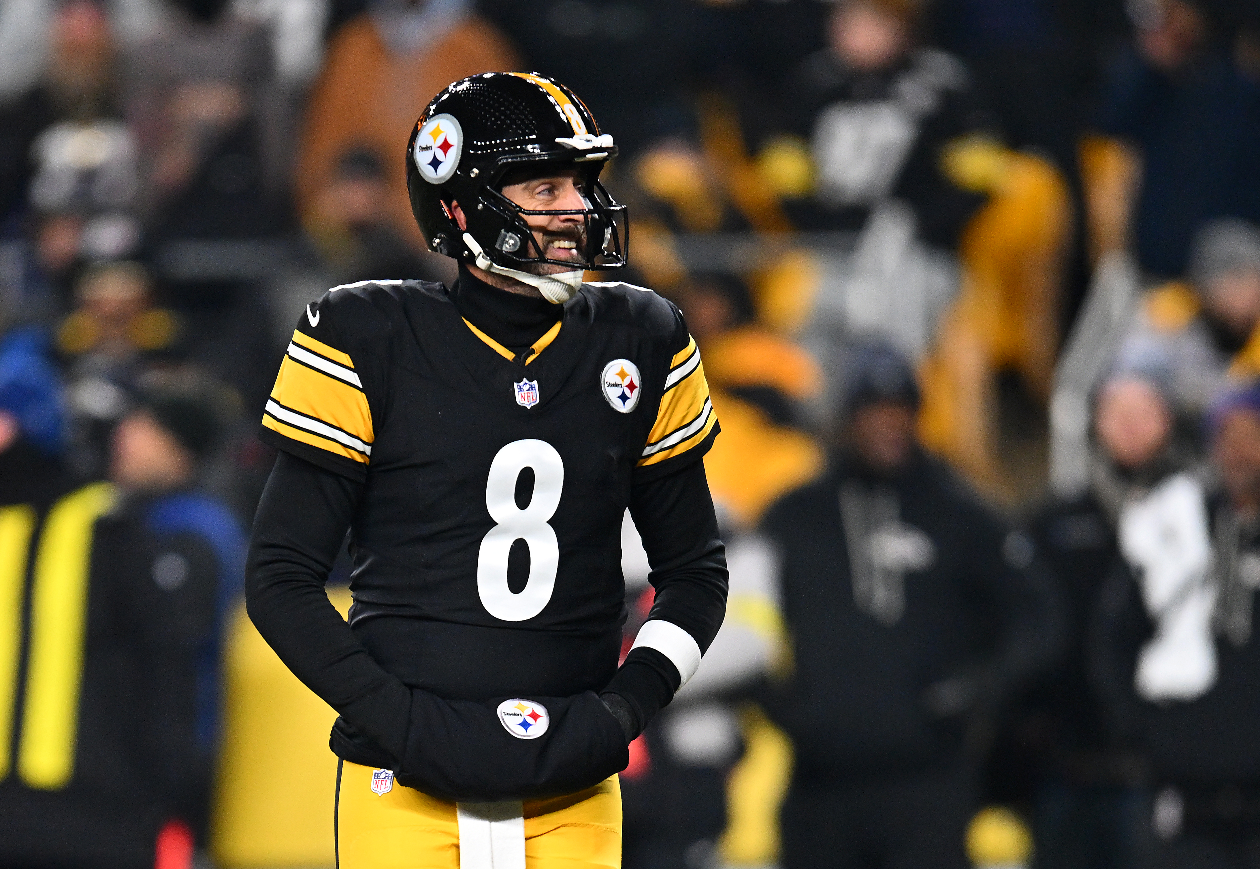 Best Texans vs. Steelers Player Props: Rodgers' Completions Among Top Options