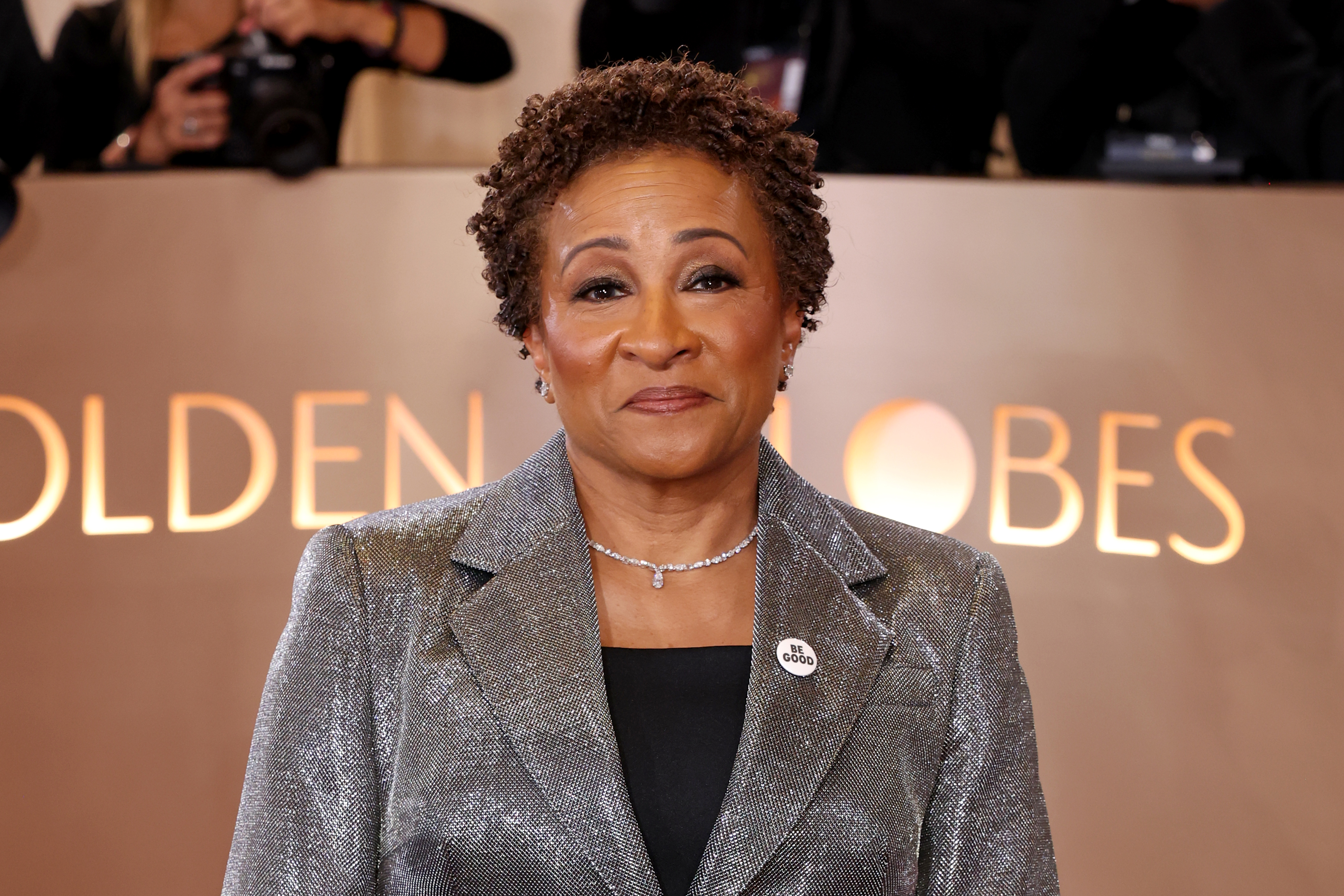 Wanda Sykes Targets Fellow Stand Ups in Golden Globes Jokes