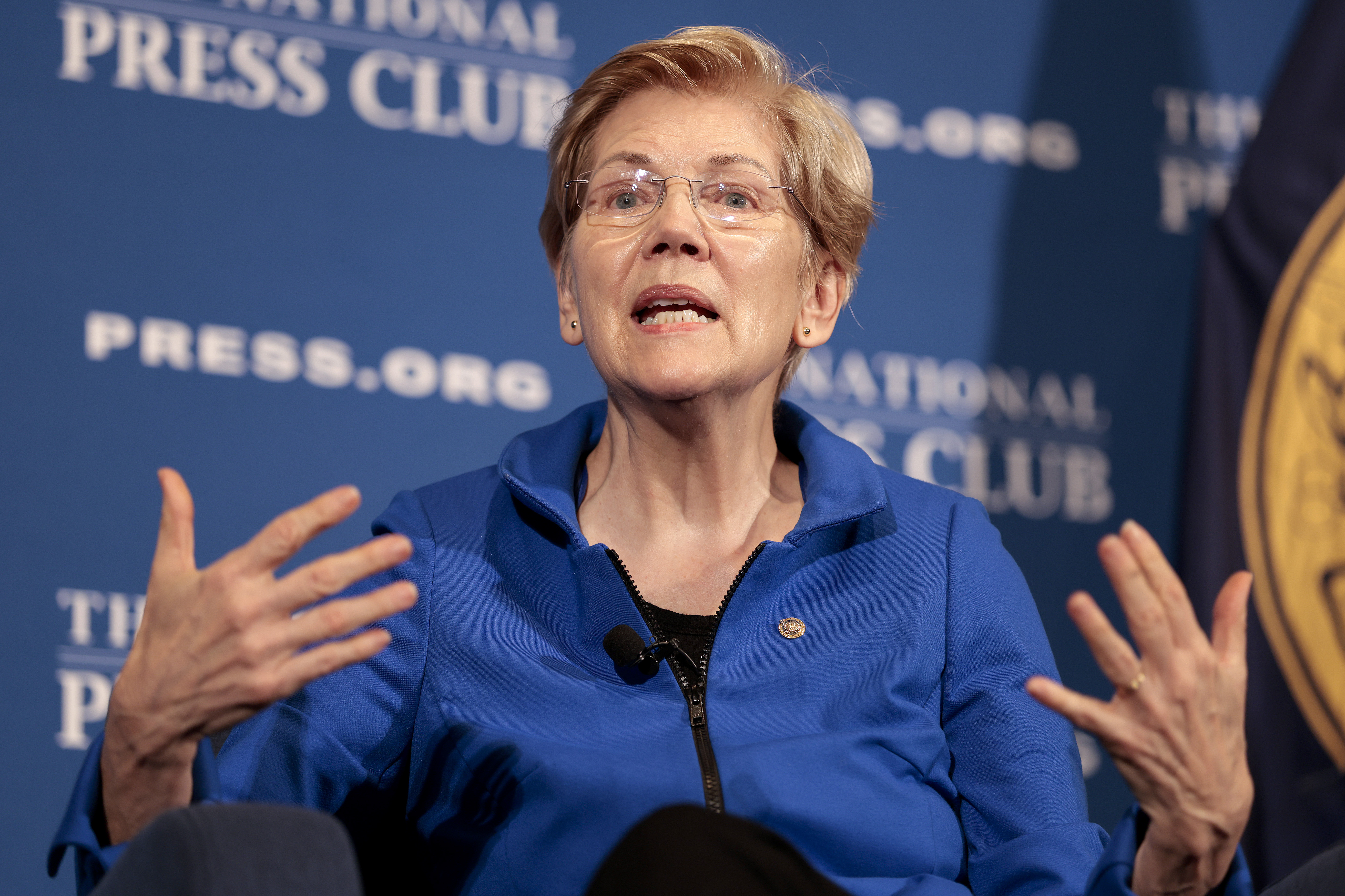 Trump May Forge Unlikely Alliance With Elizabeth Warren and Bernie Sanders