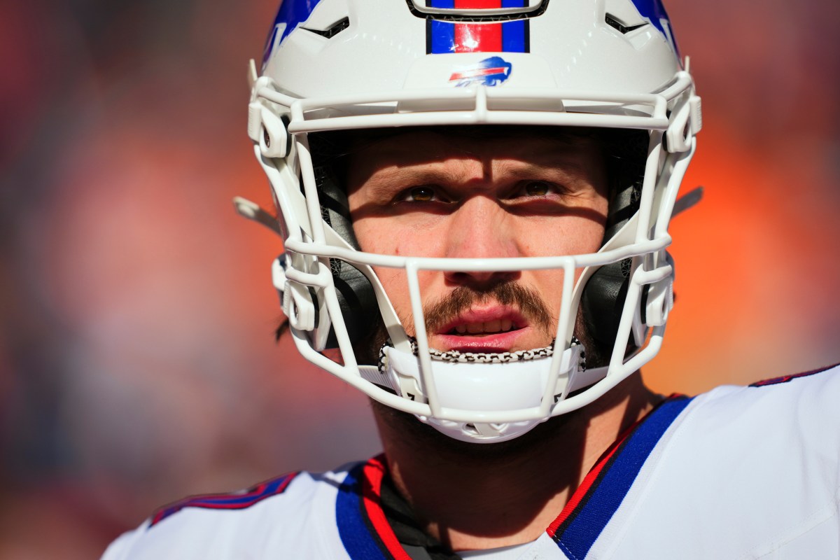 Josh Allen Opens up About Bills&rsquo; Offseason Addition of DJ Moore