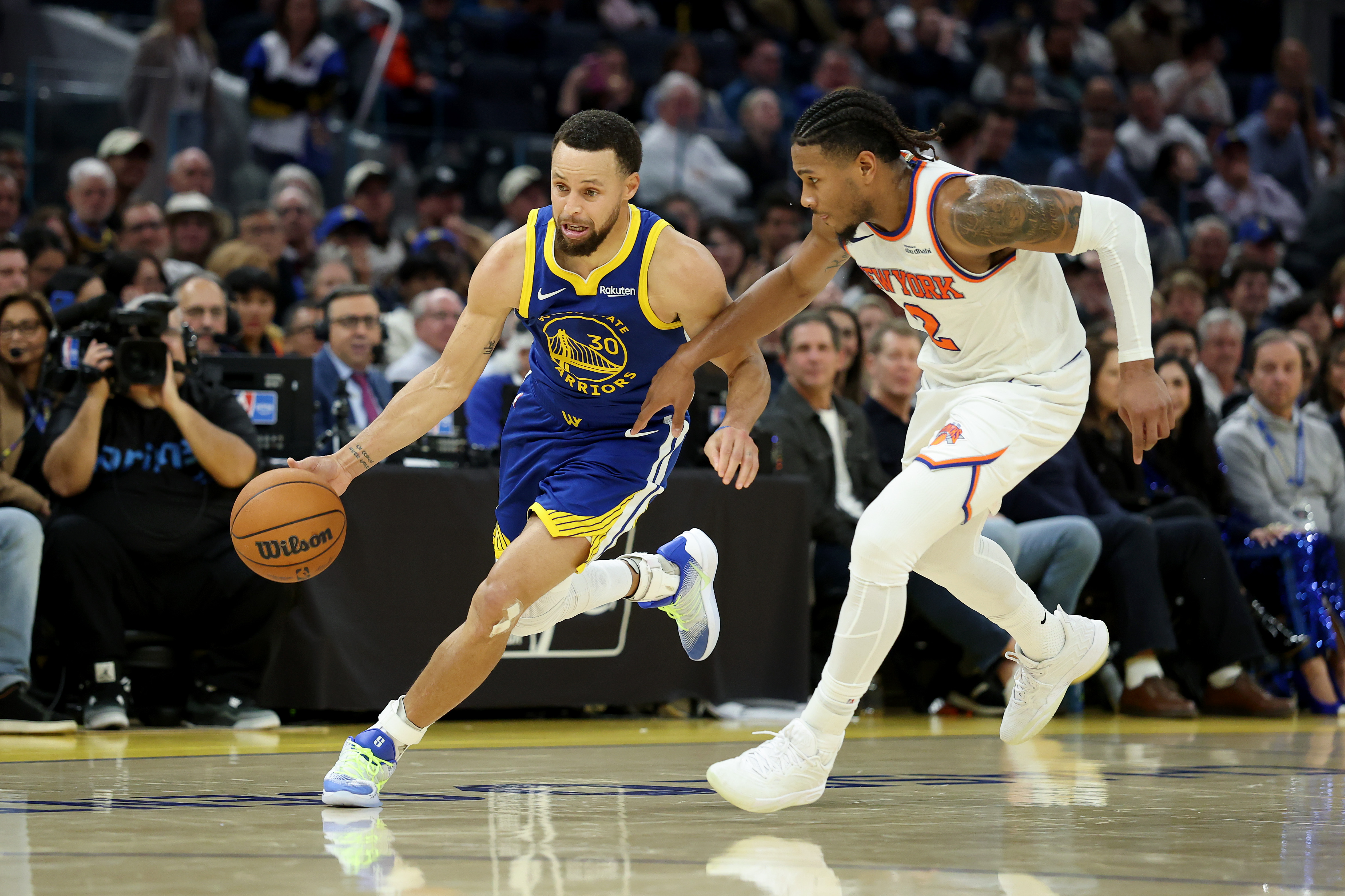 Warriors Get Concerning Stephen Curry Injury News After Win Over Knicks