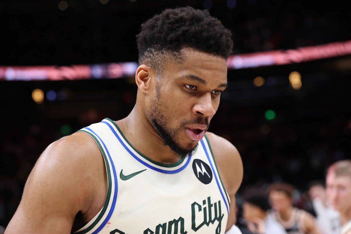 NBA Playoff Team Contacted Bucks About Giannis Antetokounmpo Trade: Report