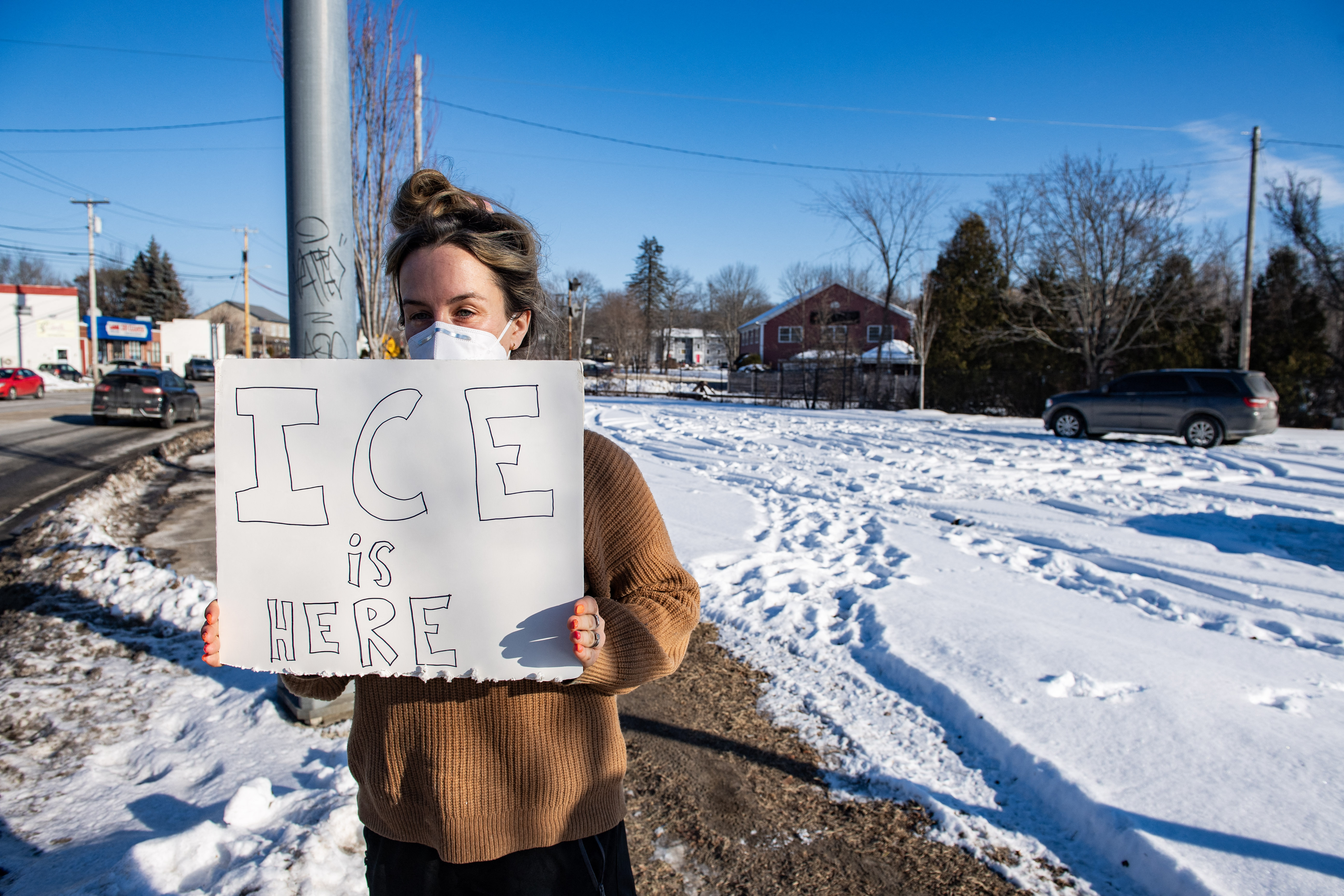 ICE Detains Husband With Processing Green-Card Petition—US Citizen Wife