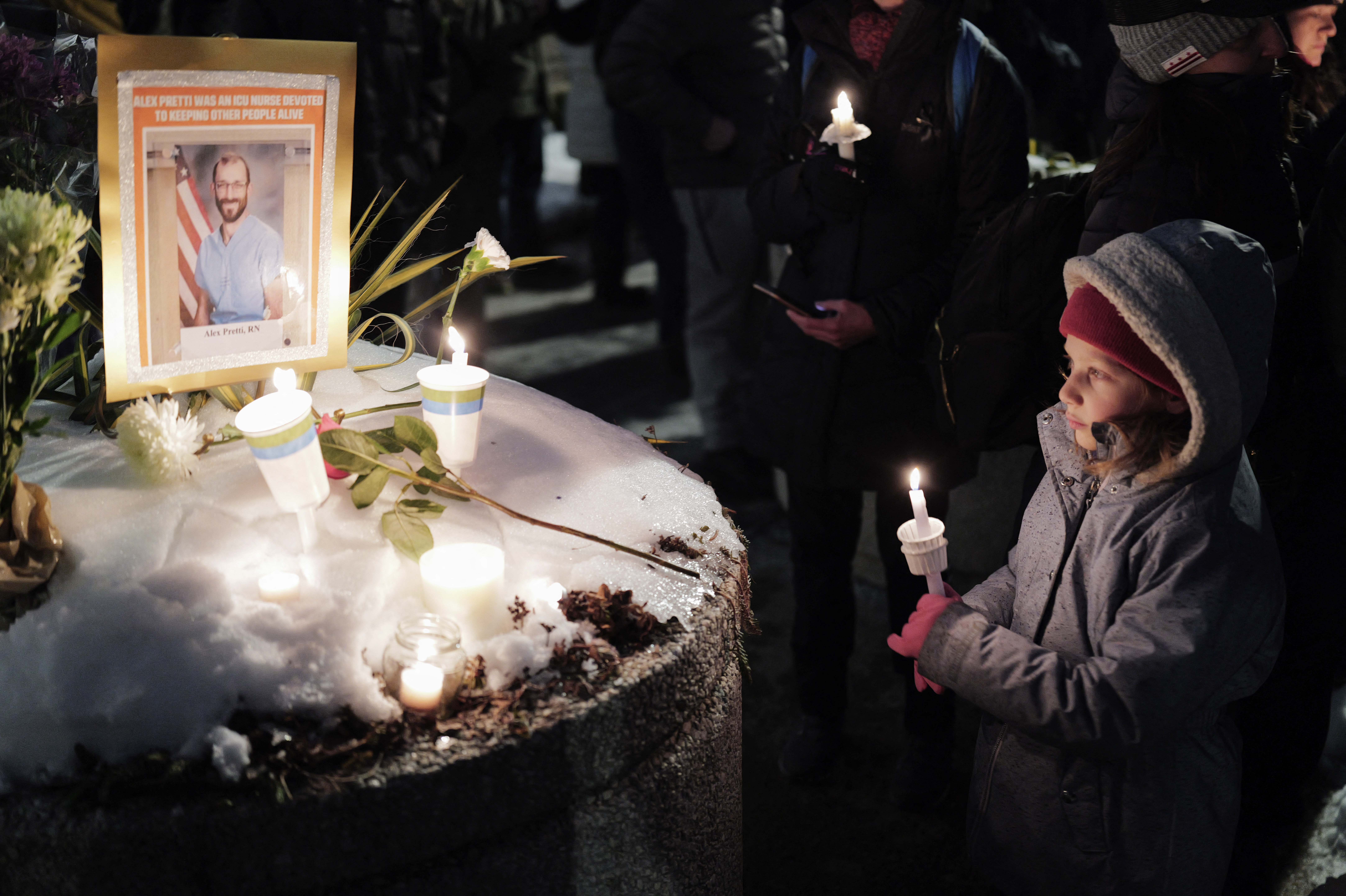 Trump Border Czar Reacts to Alex Pretti Shooting After New Video