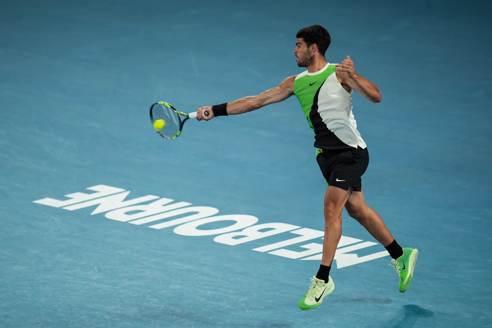 Alcaraz vs Zverev: A Clash for the Australian Open Semifinals