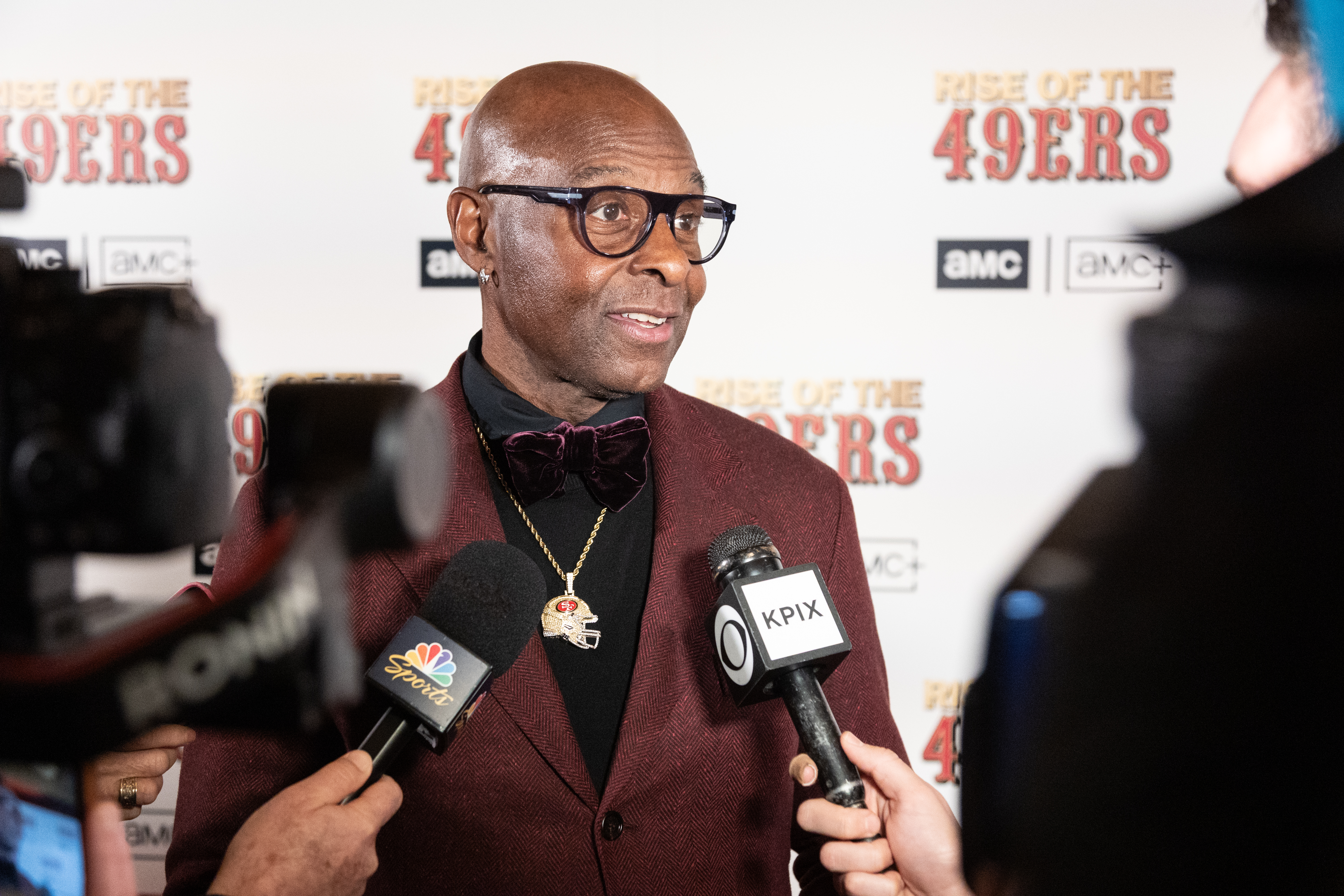 NFL Legend Jerry Rice Predicts Winner of Super Bowl LX