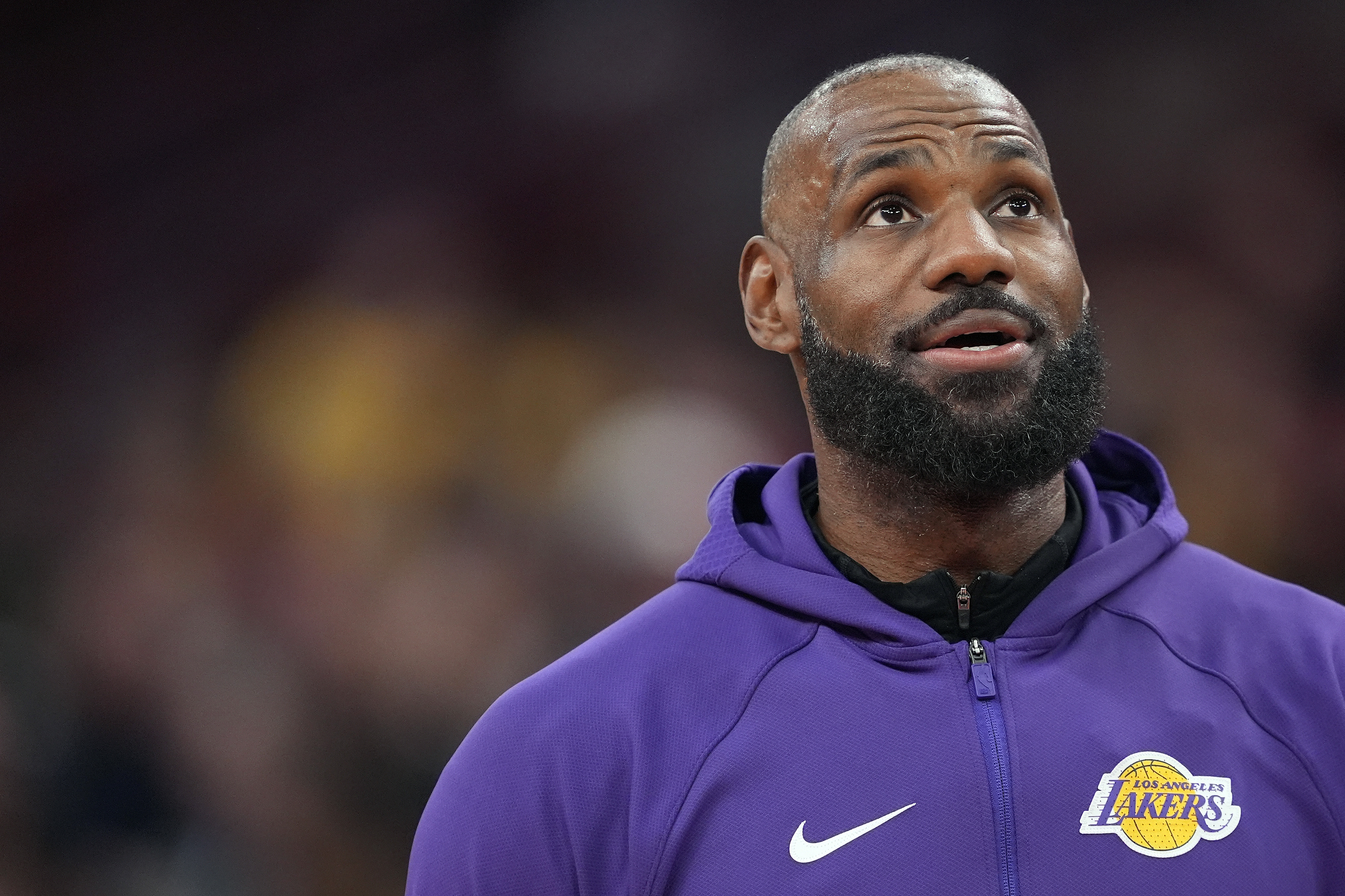 Lakers' LeBron James Tears Up in Emotional Cleveland Homecoming vs Cavs