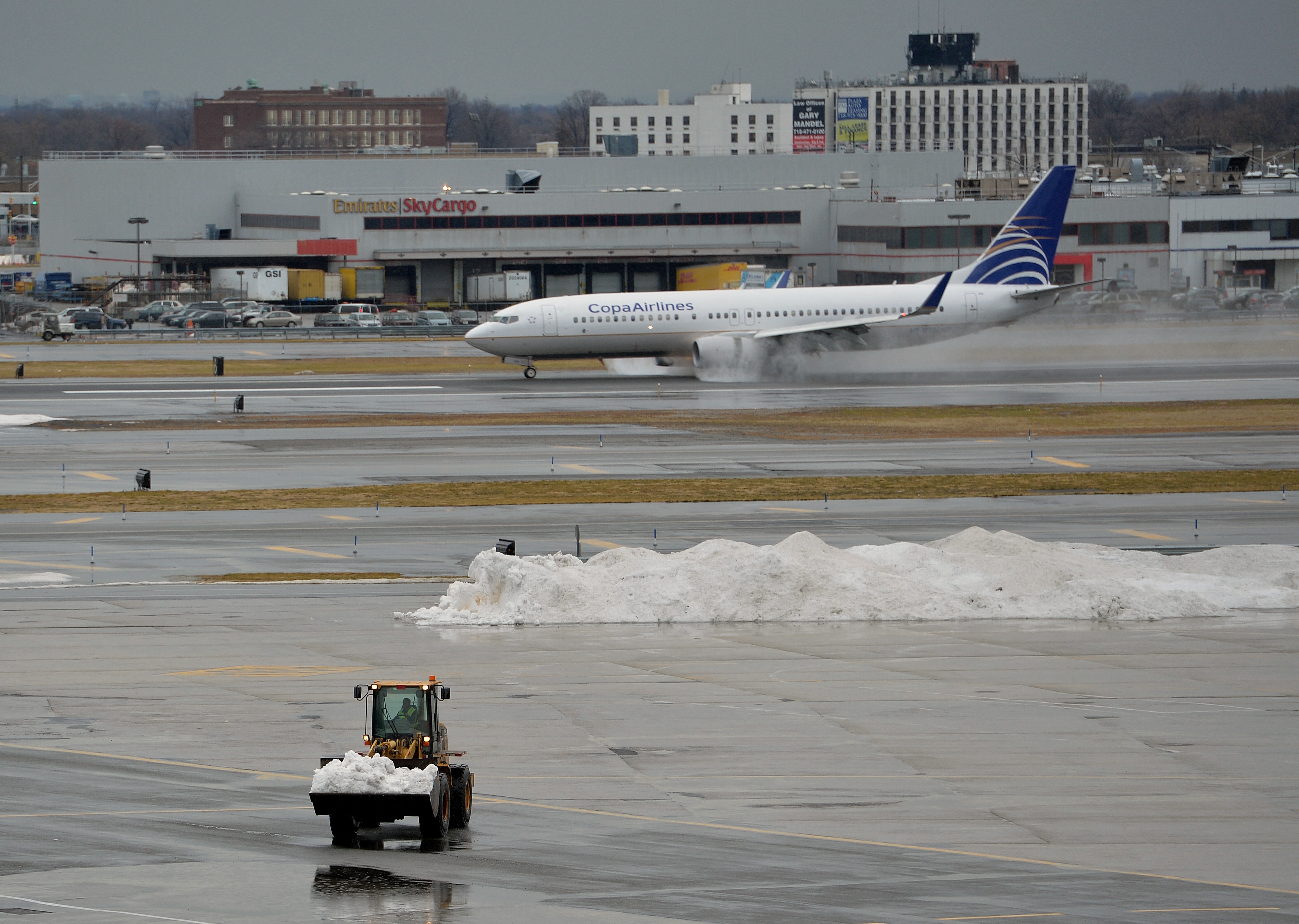 New York Flights Hit By Winter Weather Disruption: What We Know