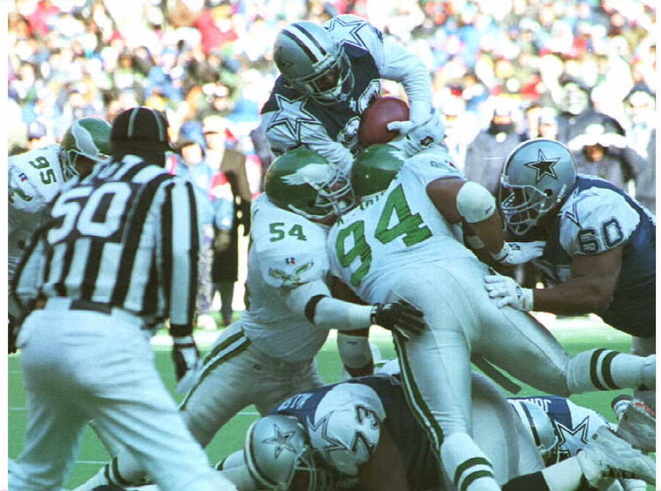 Former Eagles, Raiders Standout Stabbed to Death