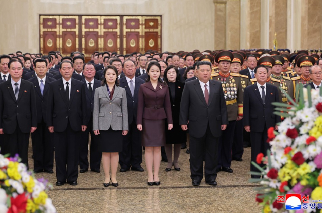 Kim Jong Un's Daughter Sparks Succession Rumors