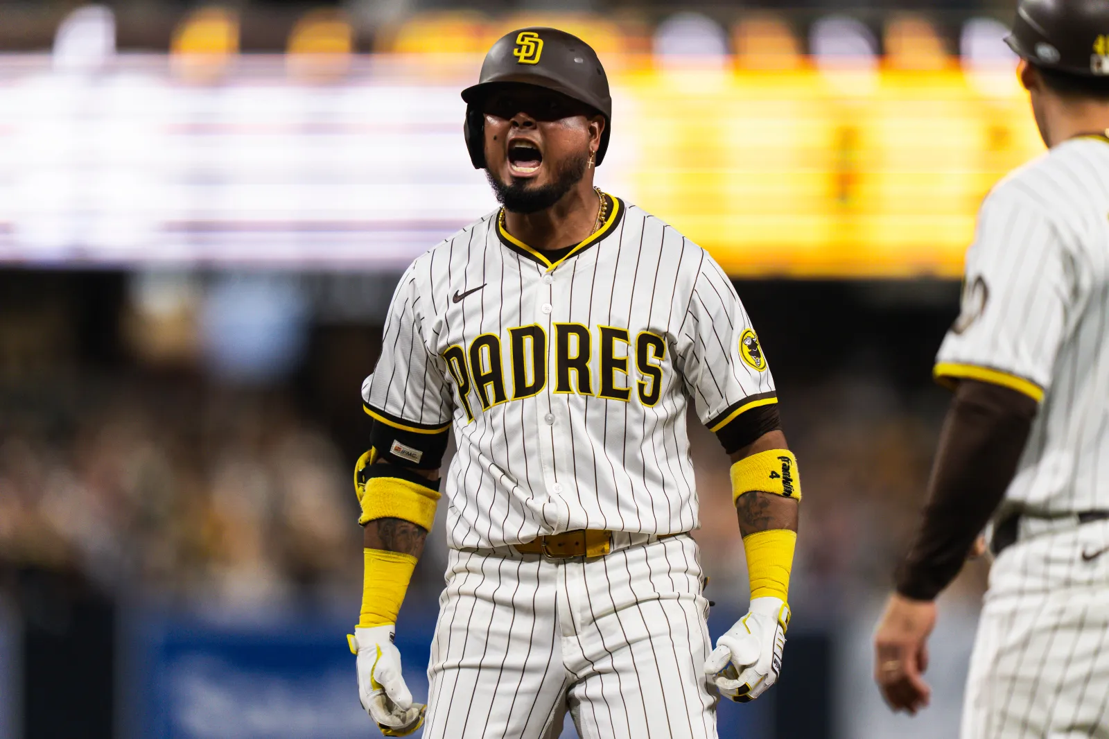 Marlins Eye Reunion with Elite Hitter Luis Arraez