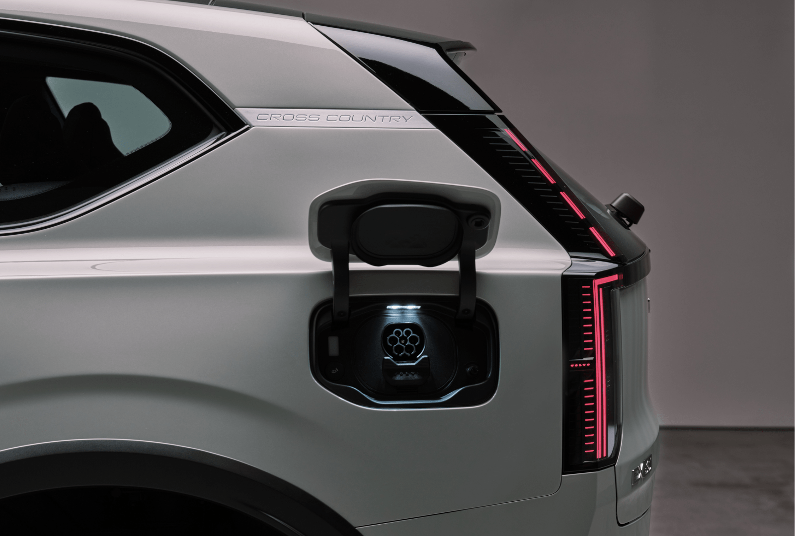 newsweek.com - Eileen Falkenberg-Hull - New Volvo SUV gives US buyers more of what they're asking for