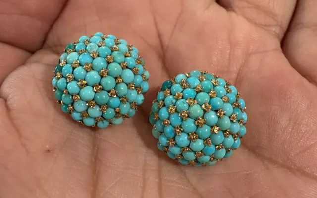 Giovani Mondragon revealed how much the earrings were valued at.