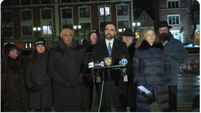 Zohran Mamdani reacciona ante la huelga de coches en la sede mundial de Jabad