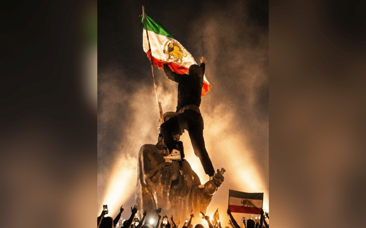 Iran Protest Image Sees Nike Go Viral Again After Maduro&rsquo;s Tracksuit