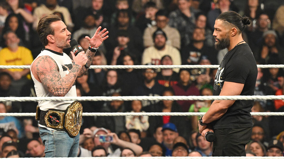 CM Punk Has Heated Confrontation With Roman Reigns Fan at WWE Raw