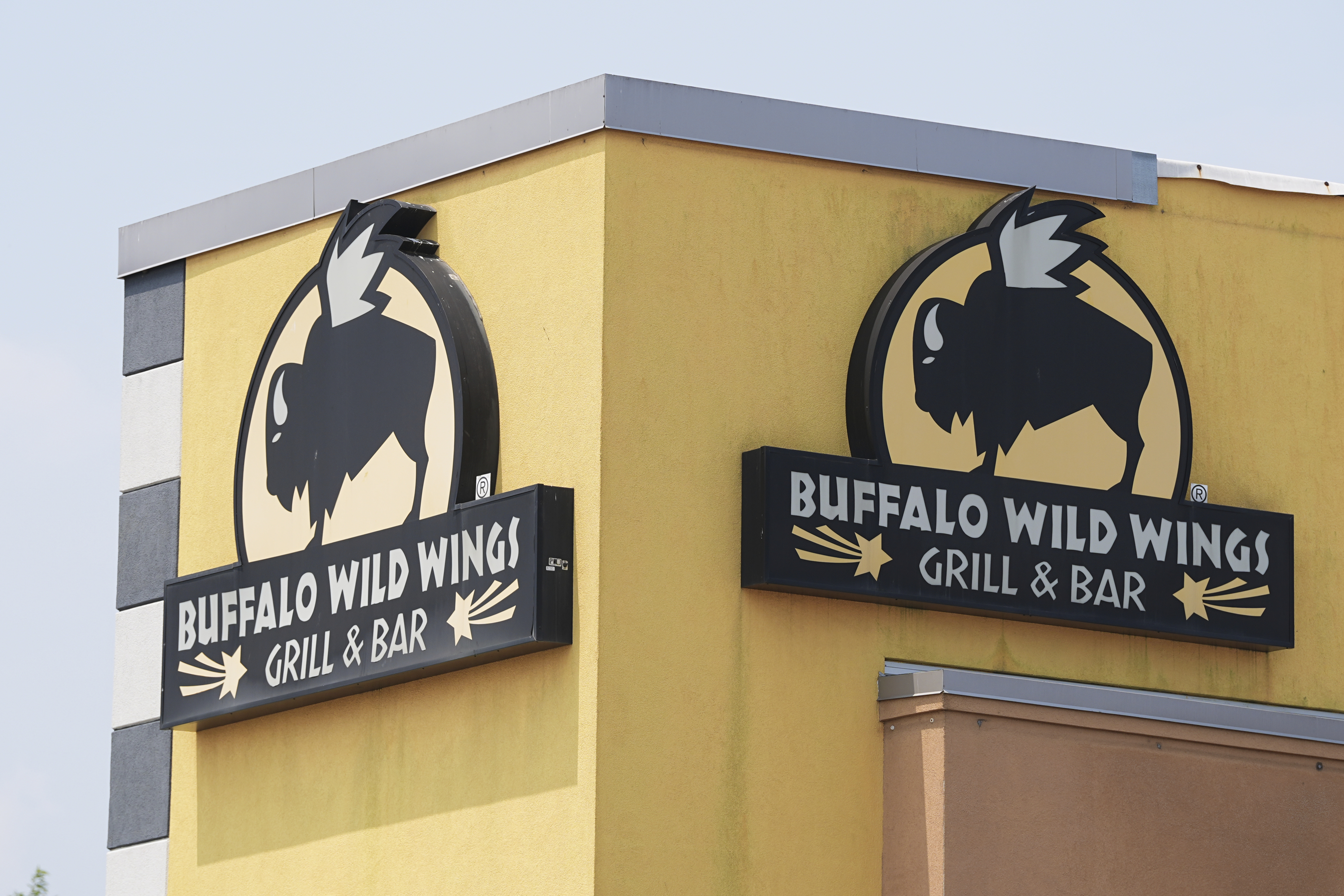 Buffalo Wild Wings Faces Boycott Calls Over Halal Menu