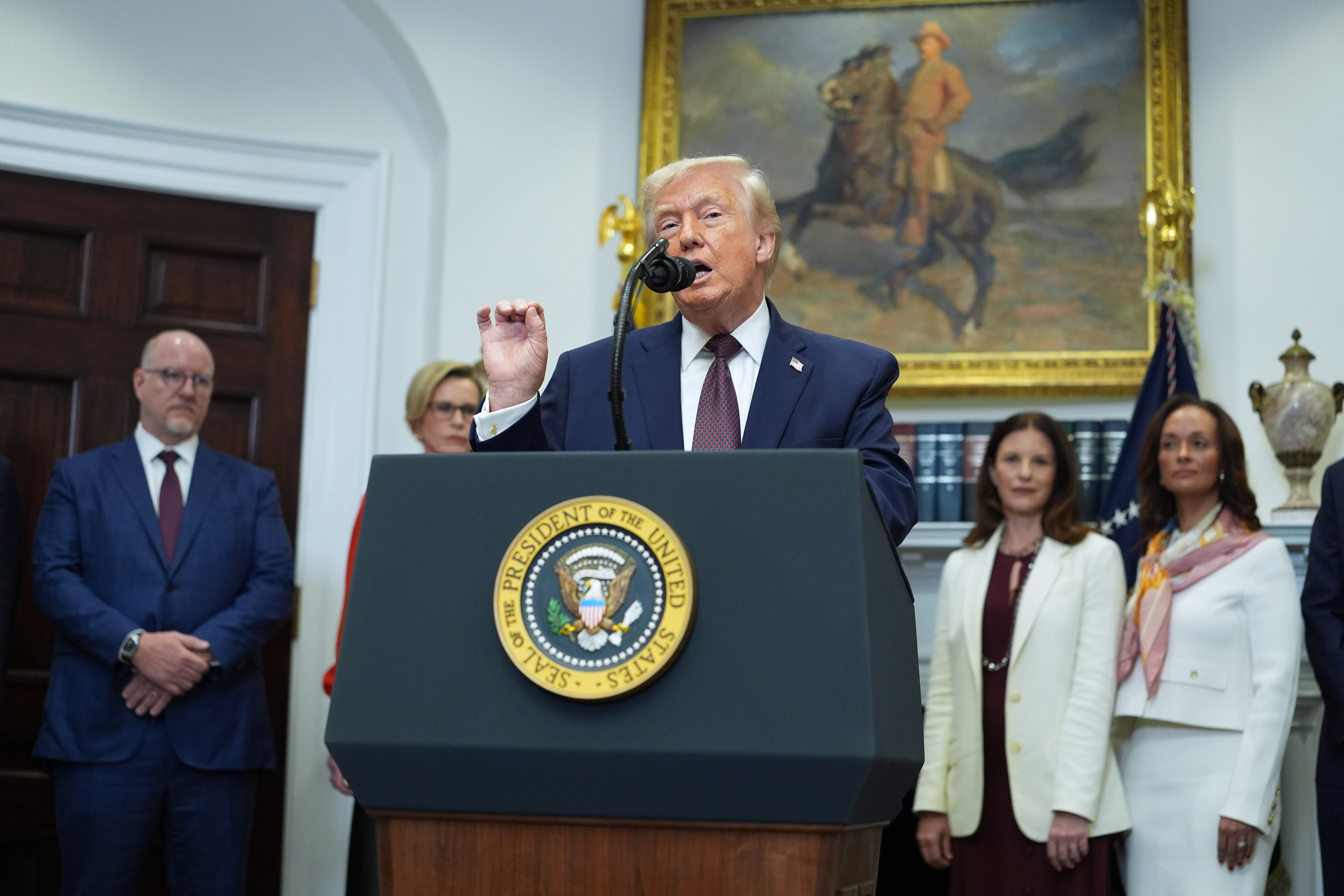Donald Trump Launches TrumpRx: How Much Will Customers Save on Drugs?