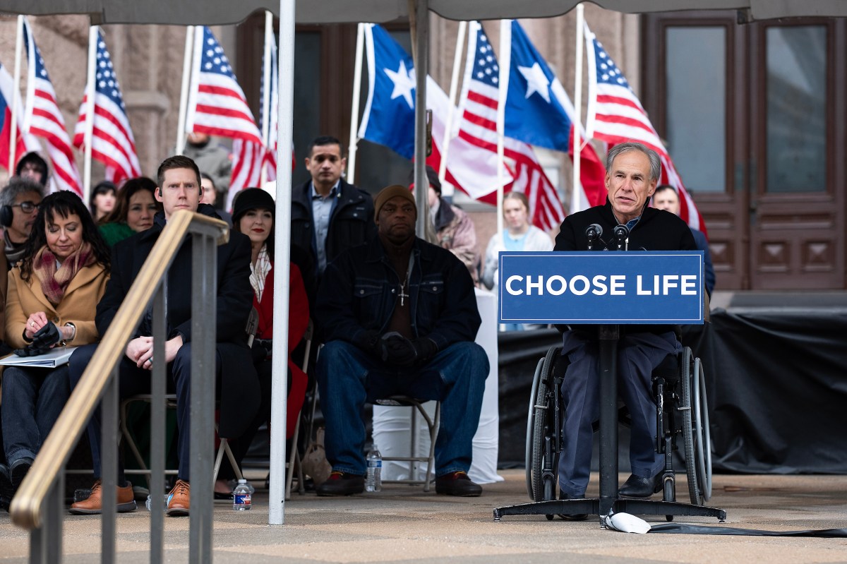 Greg Abbott’s Chances of Losing Texas Governor Election: New Poll