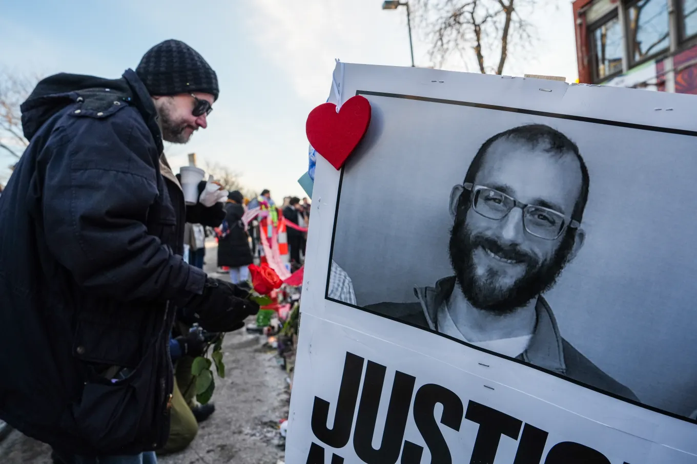 Federal Agents Who Shot Alex Pretti Identified: Report - Newsweek