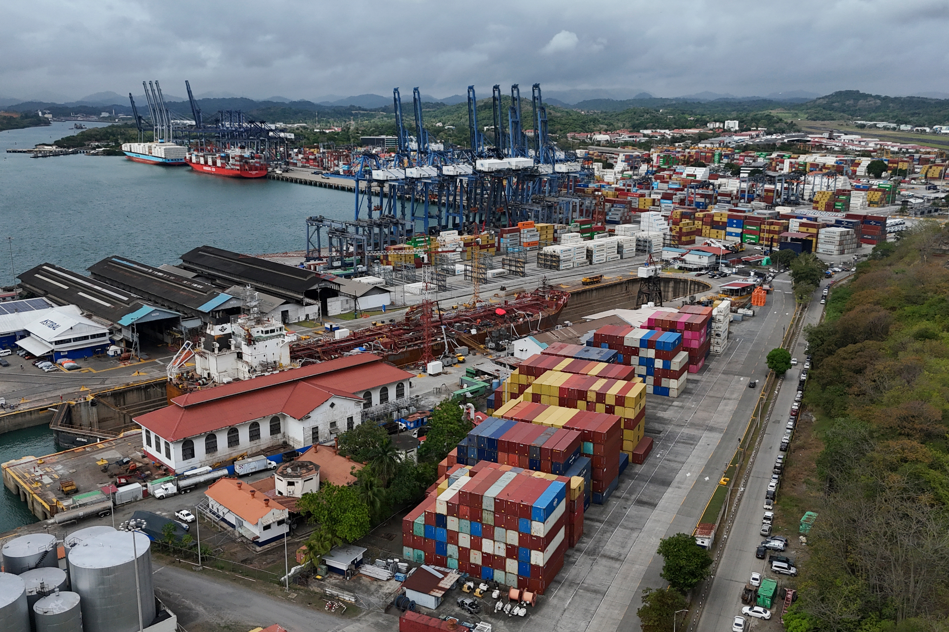 China Hits Back at Panama Over Canal Loss