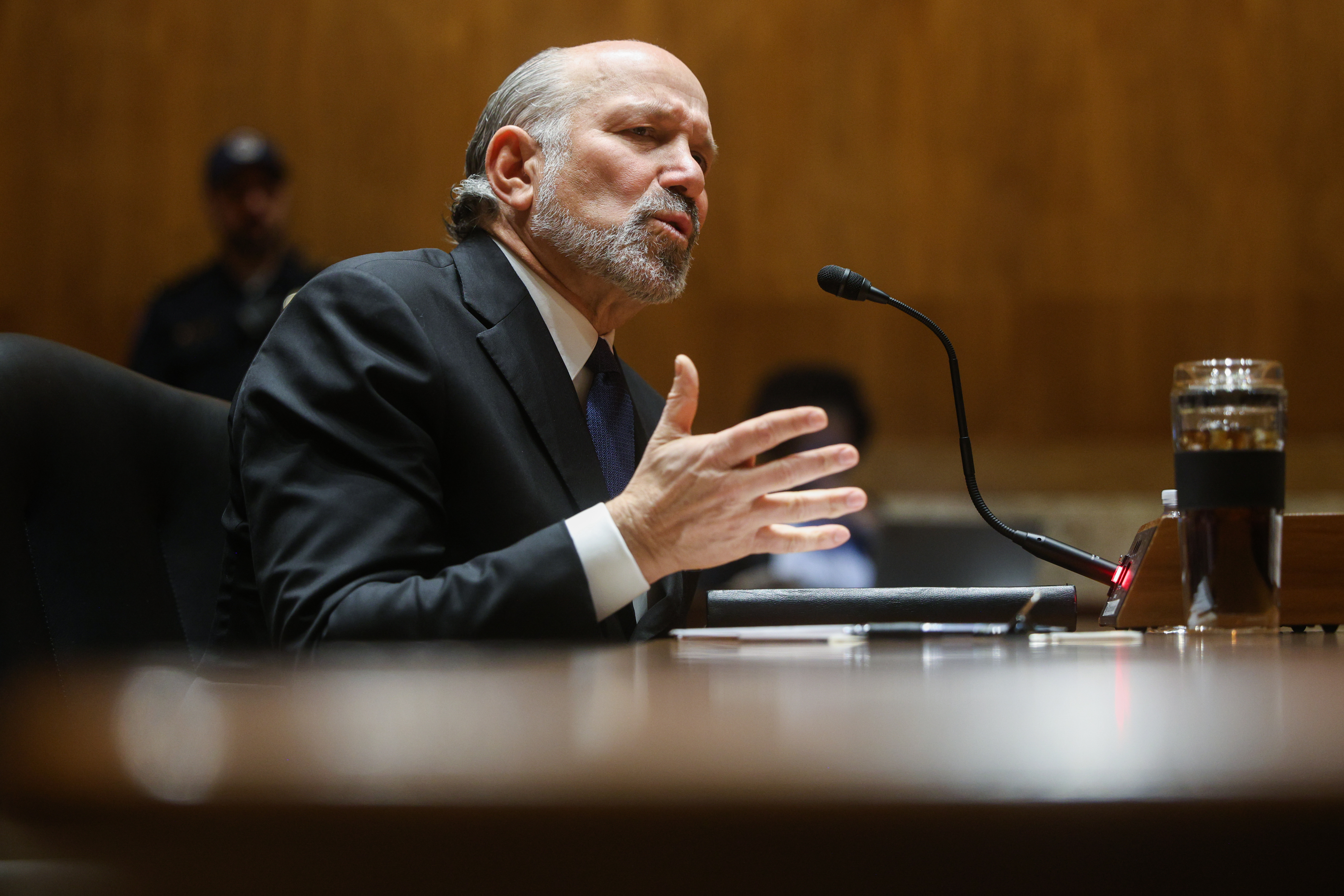 Howard Lutnick Admits Epstein Island Visits After 2008 Conviction