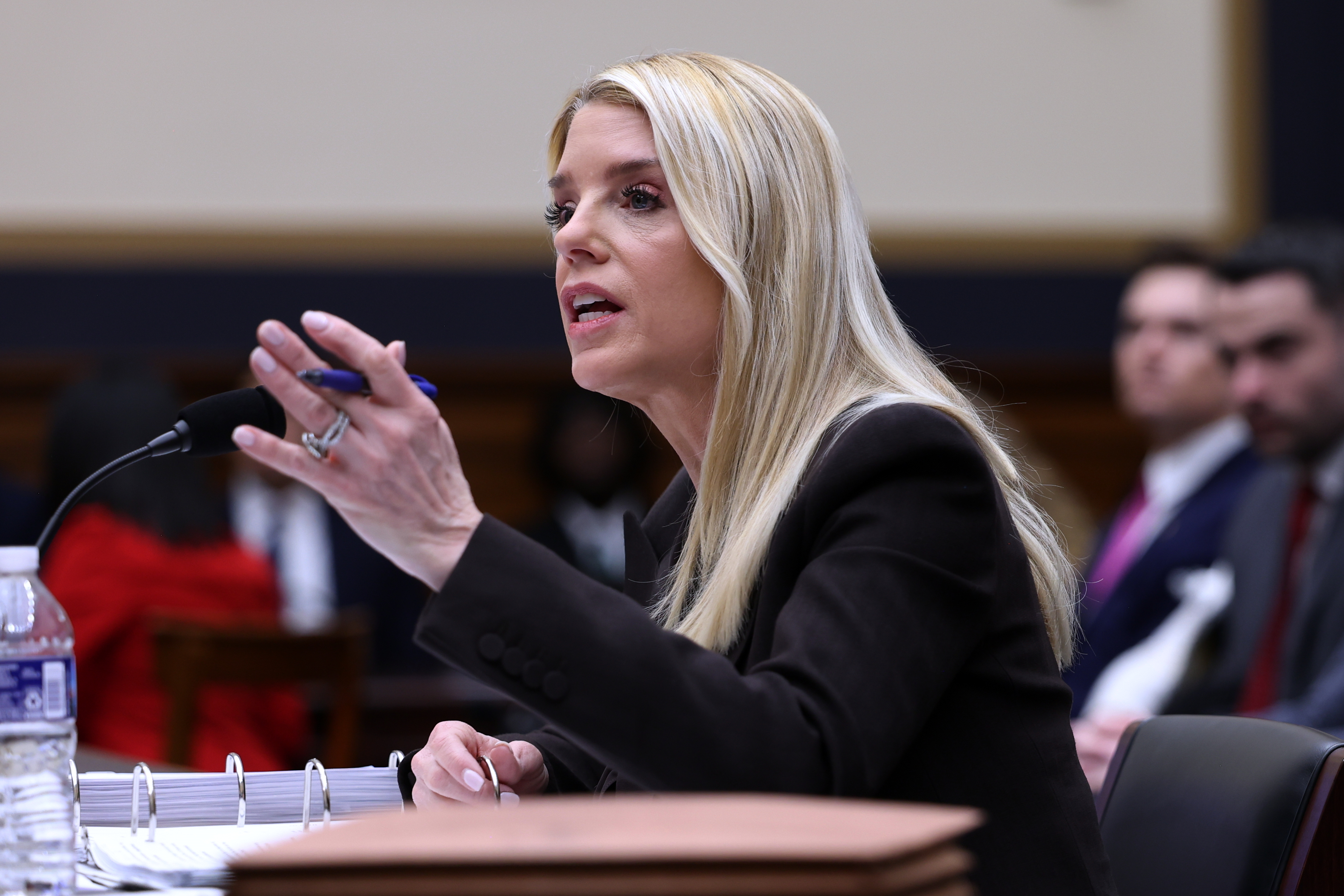 Video of Pam Bondi Calling Democrat 'Washed-Up' Lawyer Takes Off Online