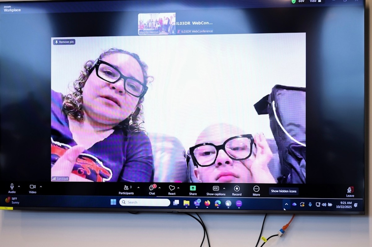 Adolescente que lutou para que o pai fosse libertado da custódia do ICE morre de câncer