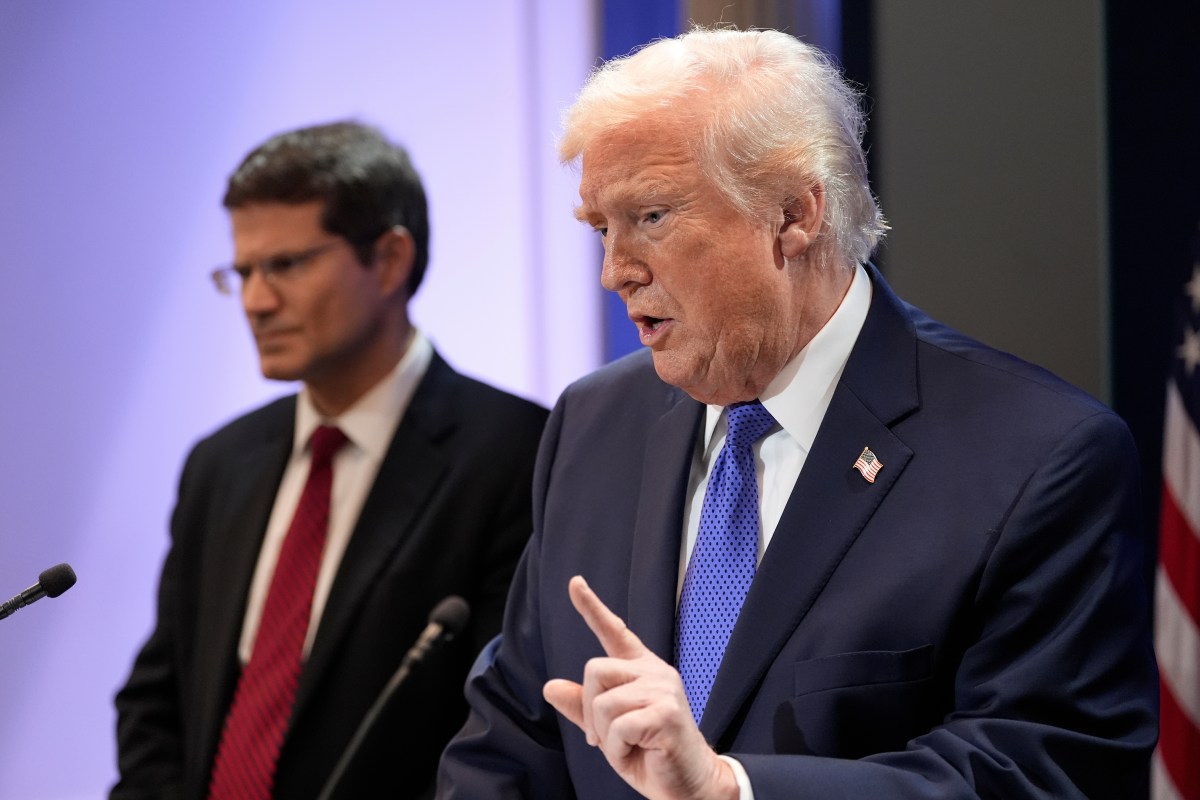 Trump warns of "foreign interests" on Supreme Court after tariff ruling