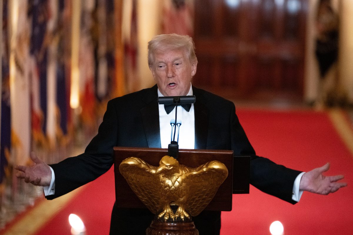 Índice de aprovação de Donald Trump atinge novo mínimo