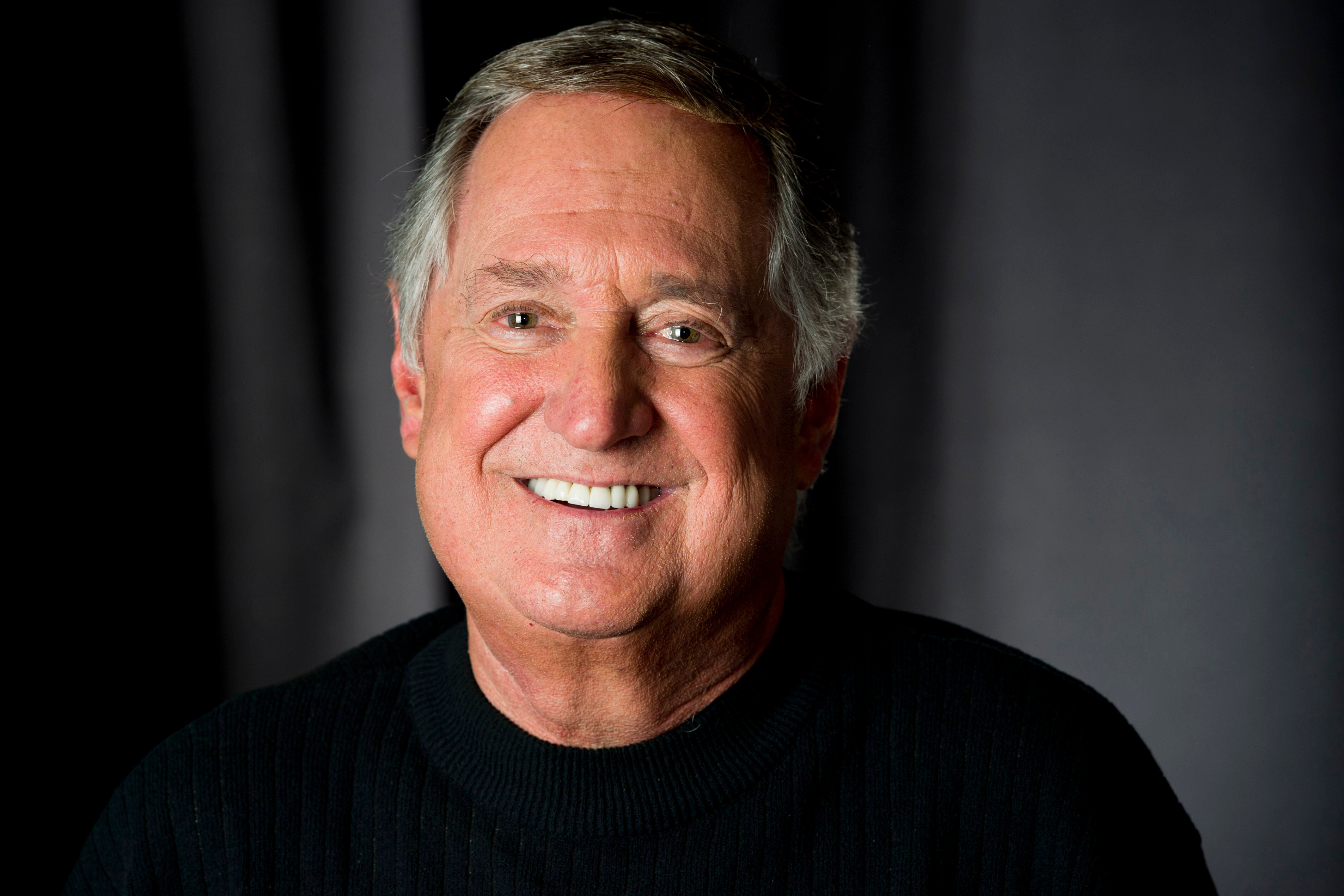 Neil Sedaka, ‘Breaking Up Is Hard to Do’ Singer and Songwriter, Dies at 86