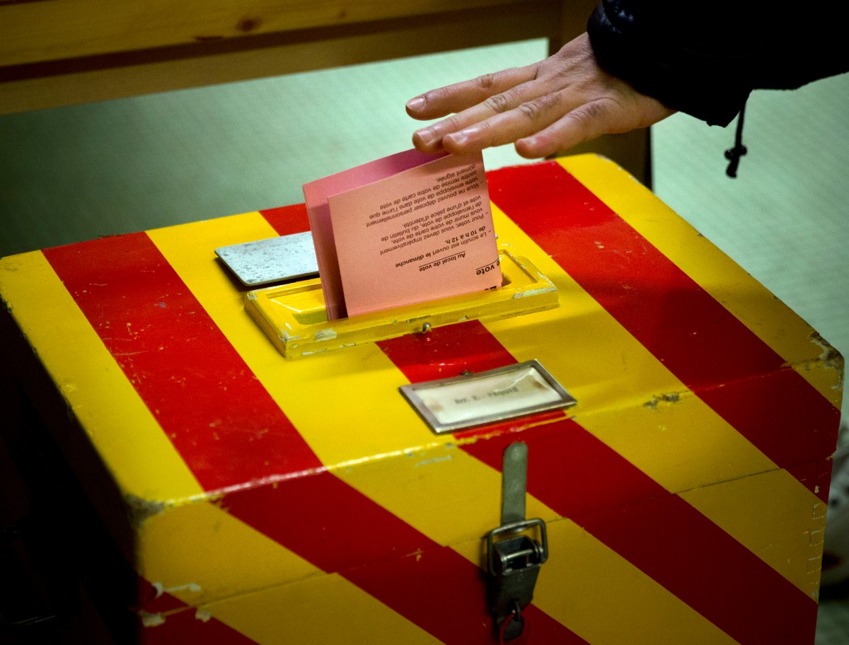 Switzerland To Vote on Right-Wing Plan to Cap Population