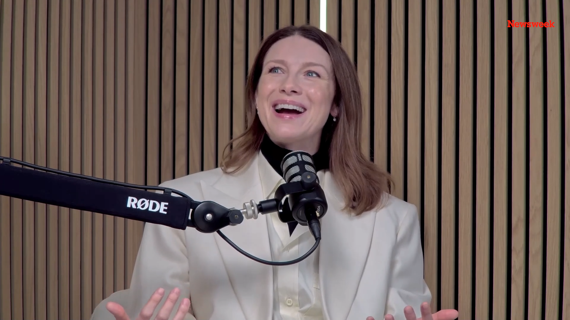 Outlander's Caitríona Balfe Bids Farewell: 'A Quarter of Our Lives' - Newsweek