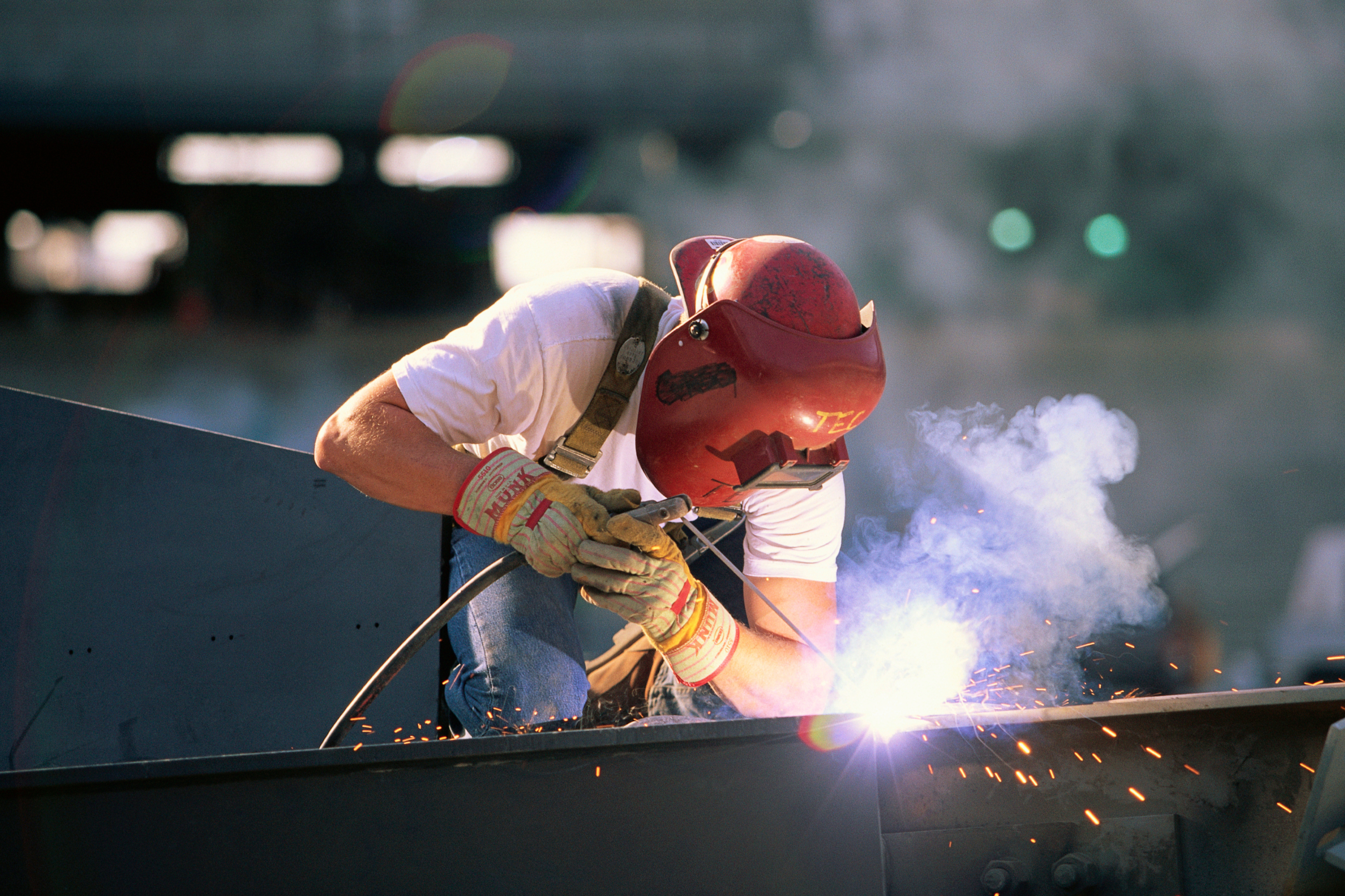 Hundreds of Manufacturing Jobs Lost Amid Nationwide Layoffs