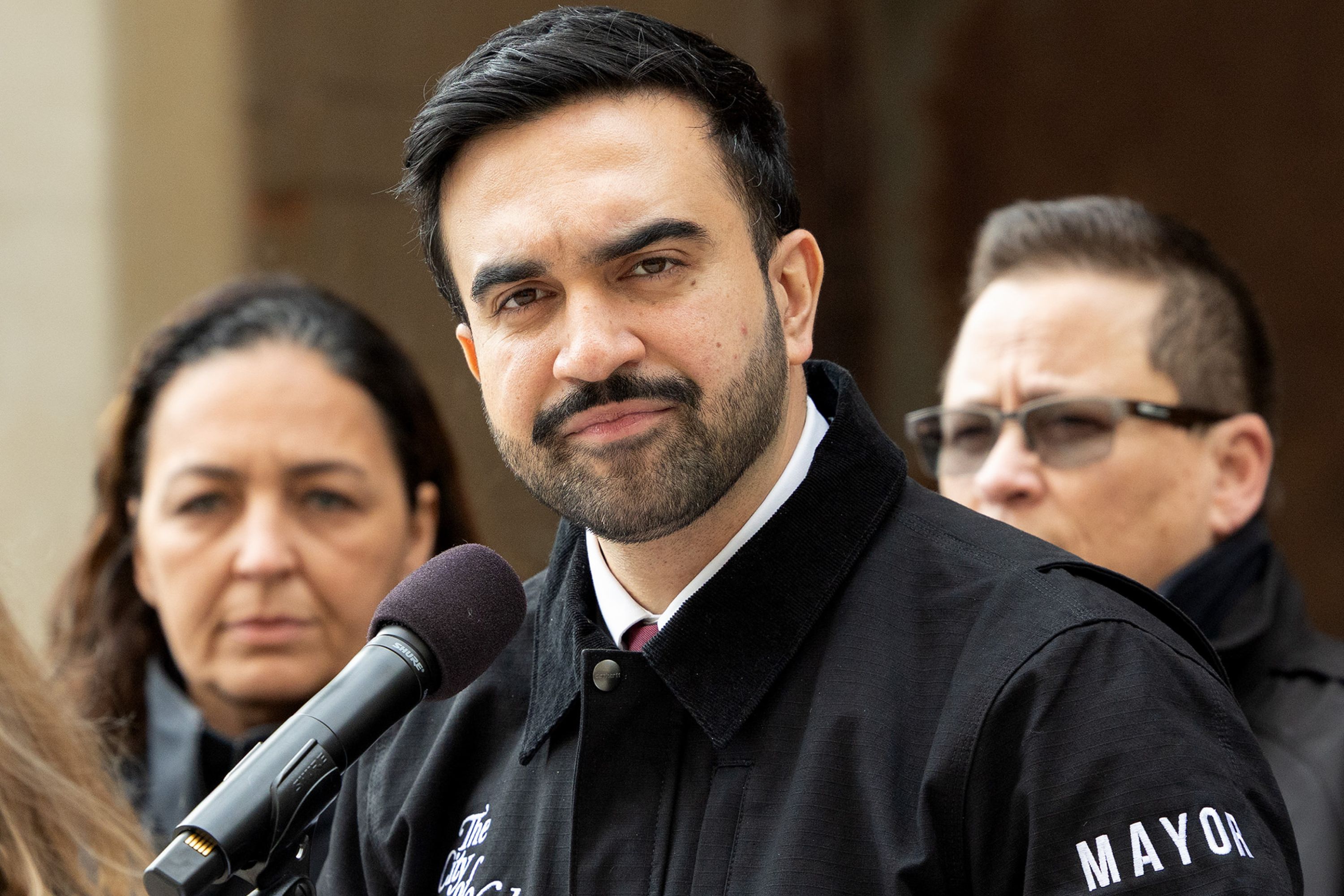 Mamdani Faces Criticism Over Long‑Standing NYC Snow Shoveler ID Rules