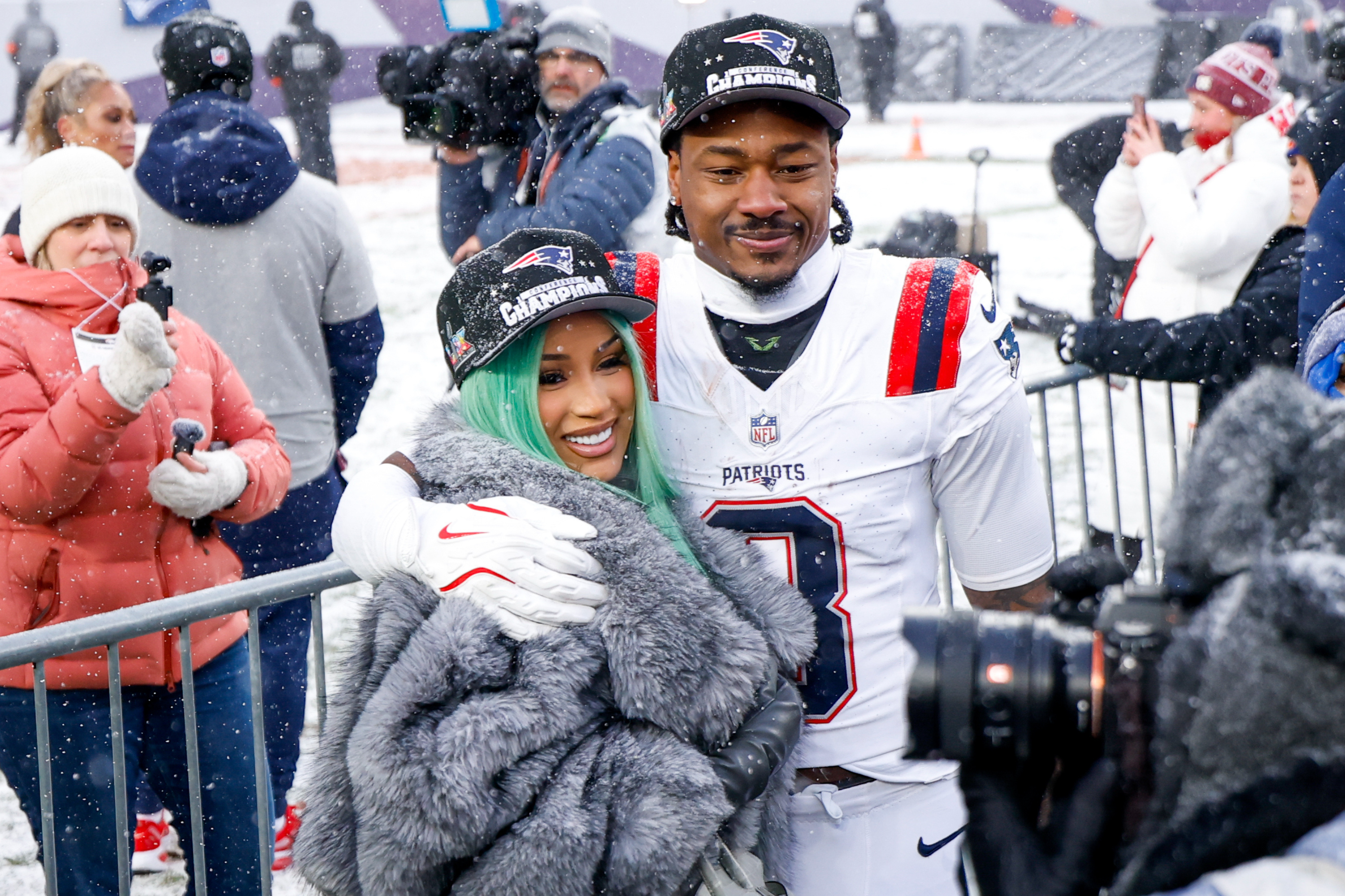 List of Celebrities Attending the Super Bowl 2026