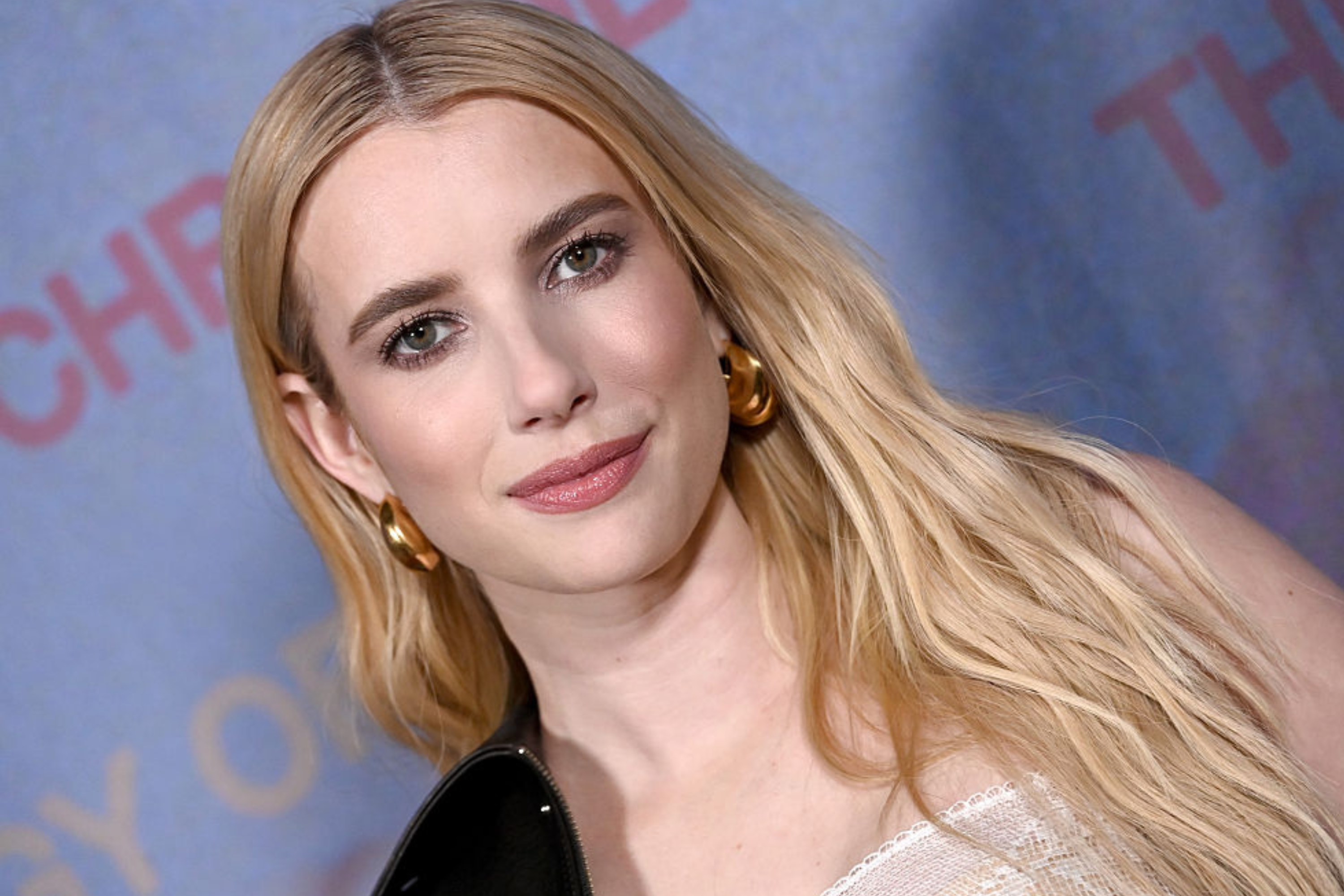 Airline Worker Checks In Movie Star—Then Shares Note She Received