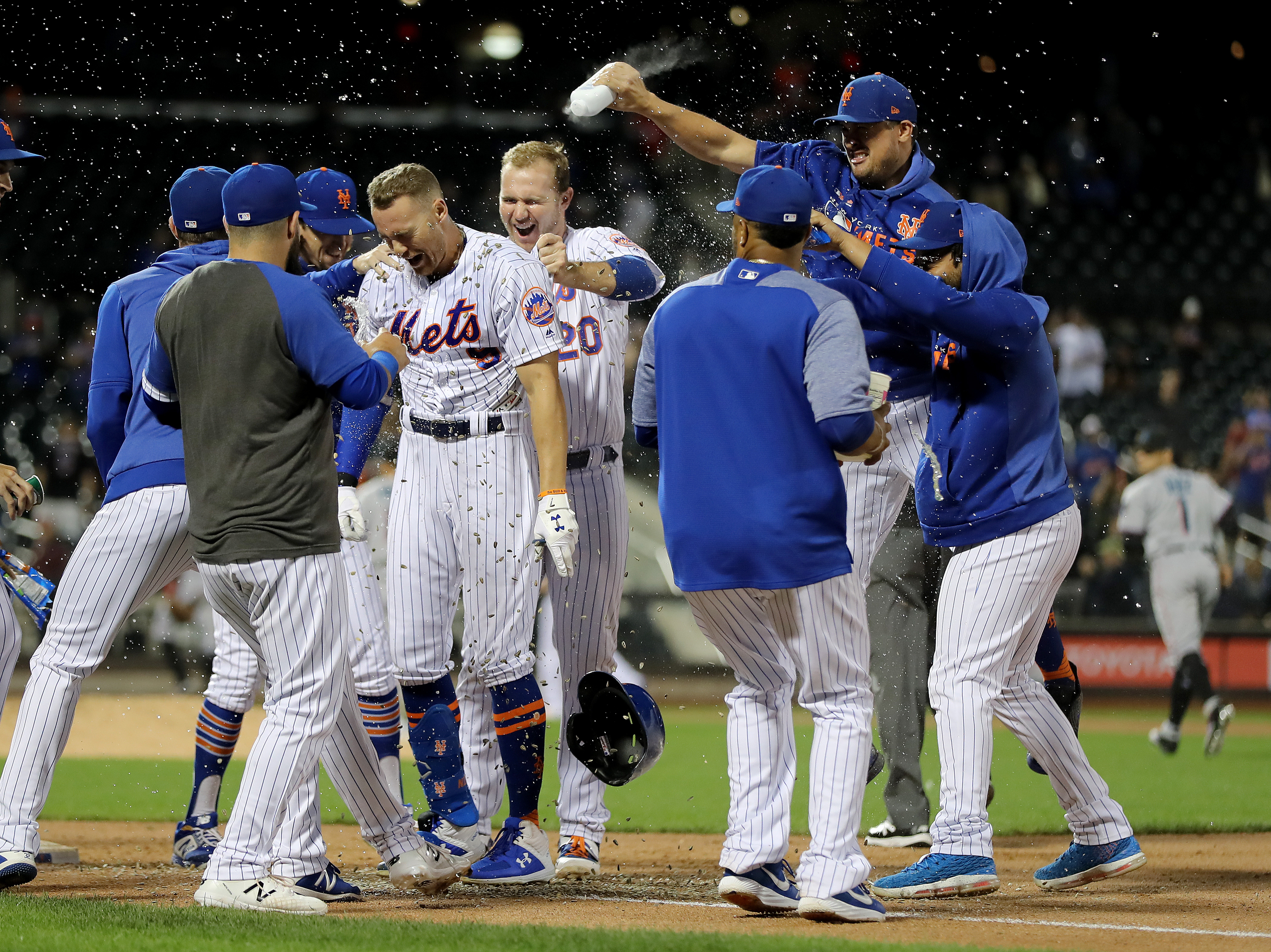 Former Mets Outfielder Announces Immediate Retirement From Baseball
