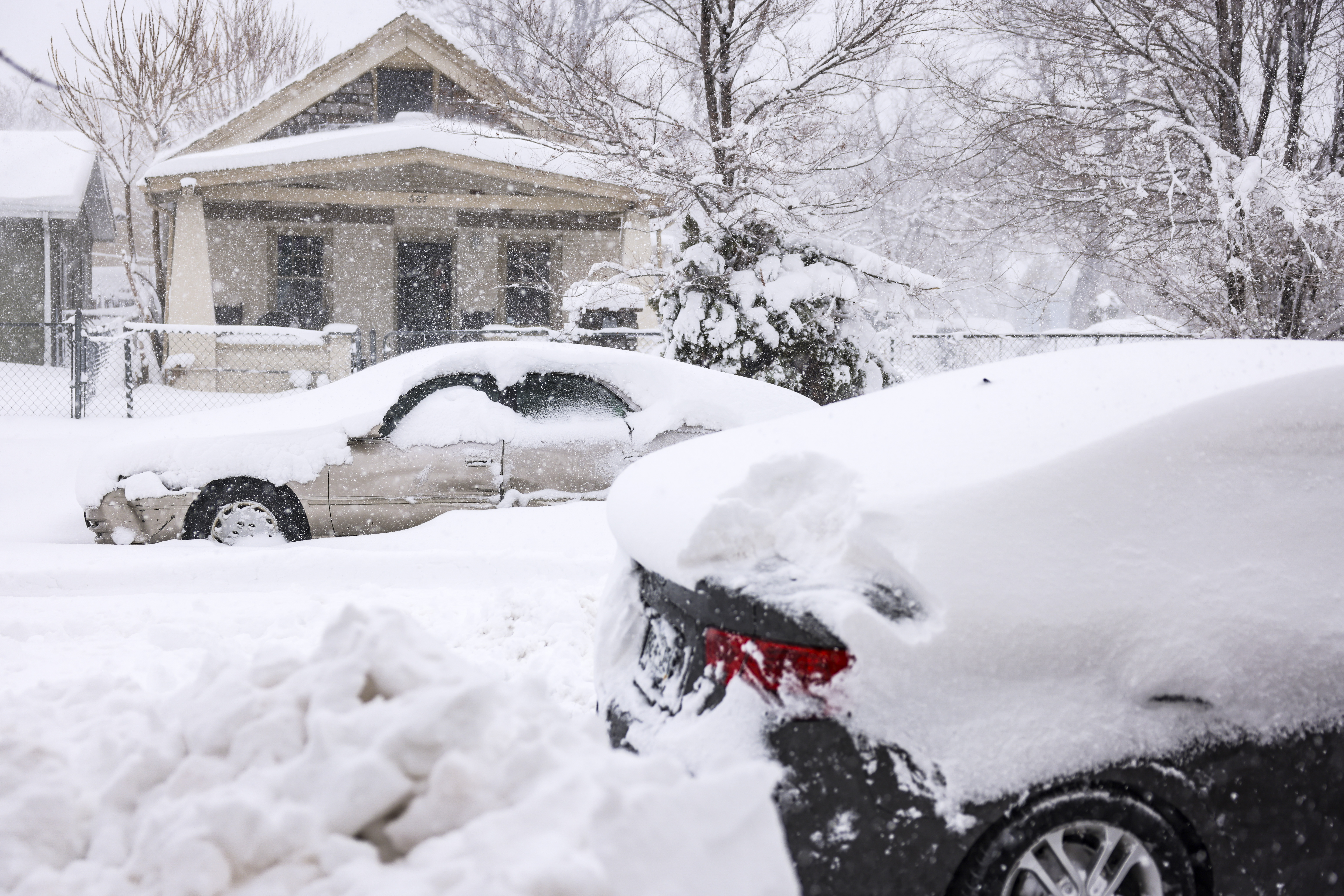 Woman, Disabled Son Die in Snow Covered Car After Trying to Reach Police