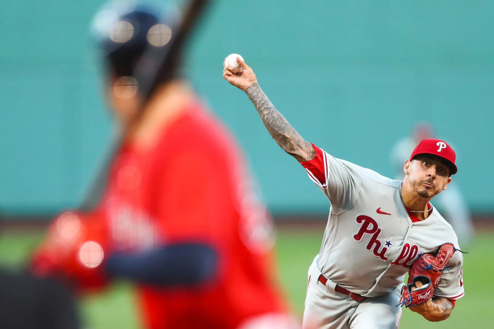 Cubs Acquire 9-Year Veteran, Longtime Phillies Starter