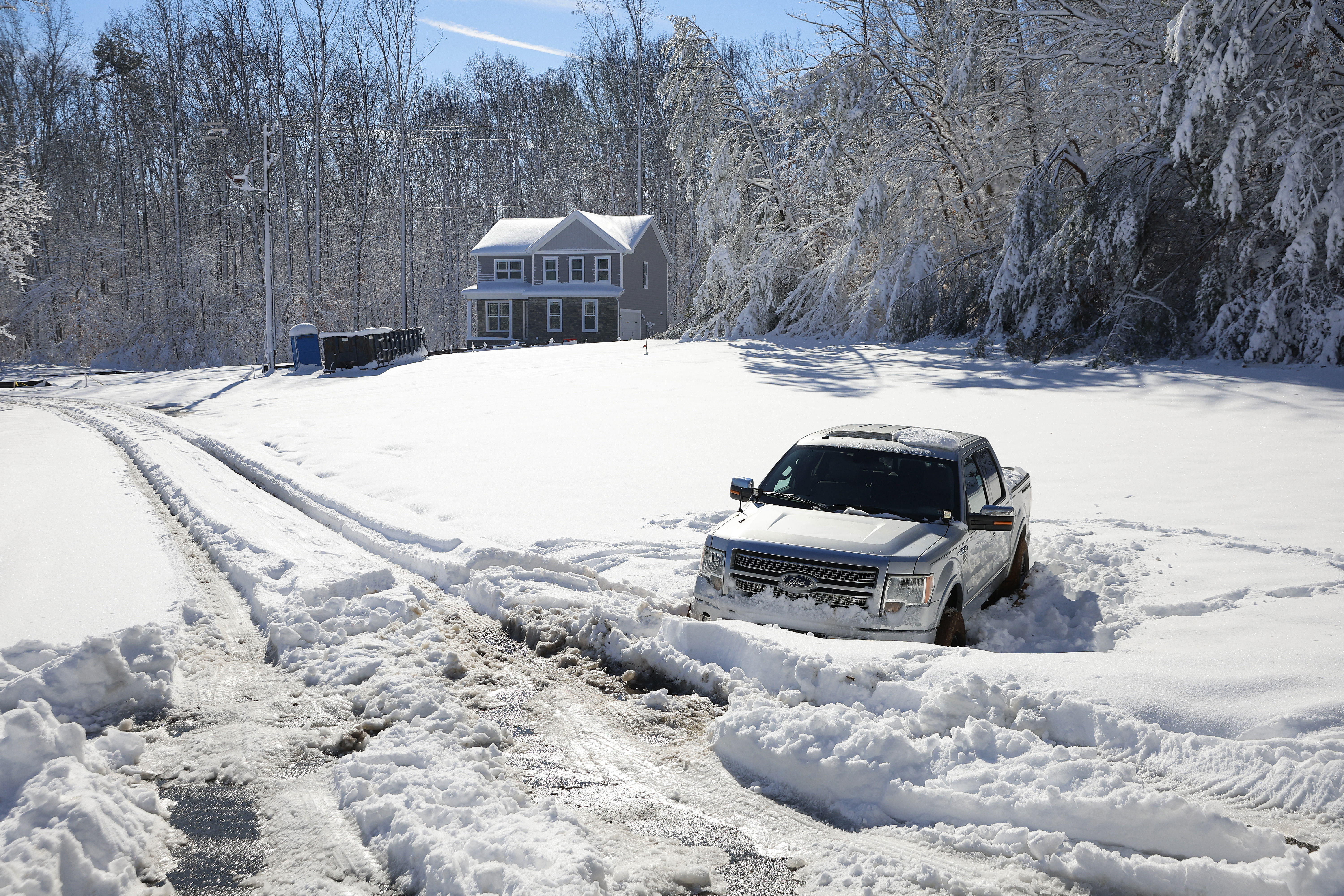Winter Weather Warning As Seven Inches of Snow To Hit: 'Poor Conditions'