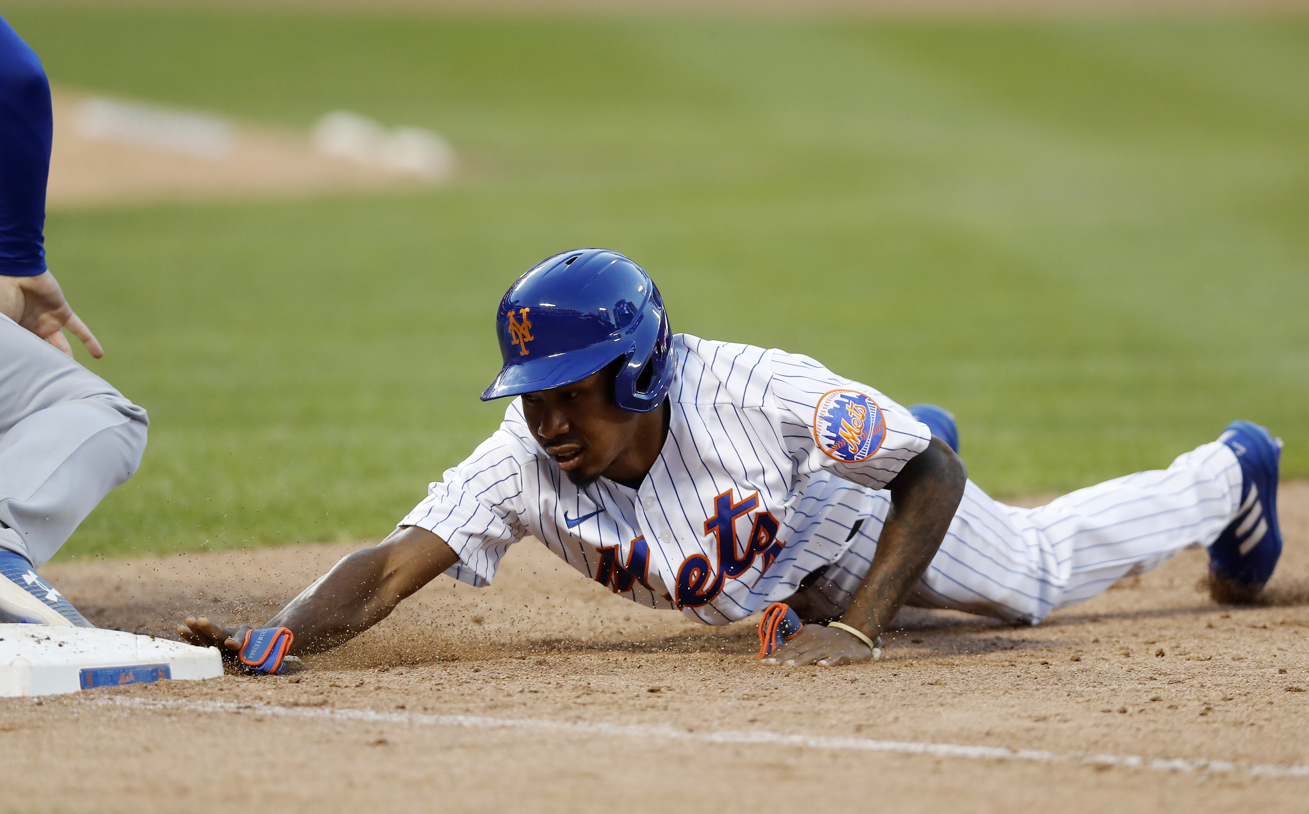 World Series-Winning Outfielder Dies Suddenly at 34