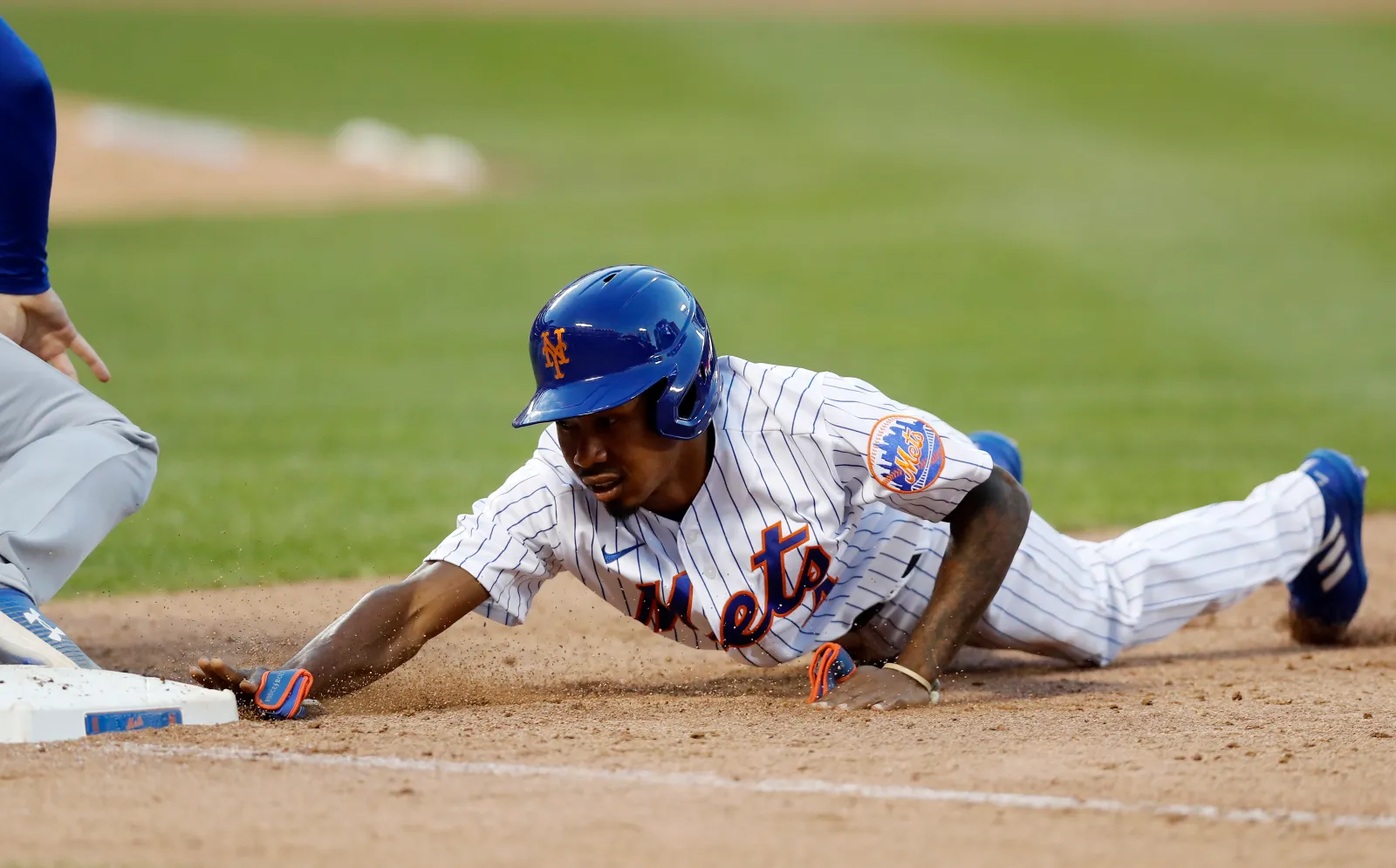 World Series-Winning Outfielder Dies Suddenly at 34