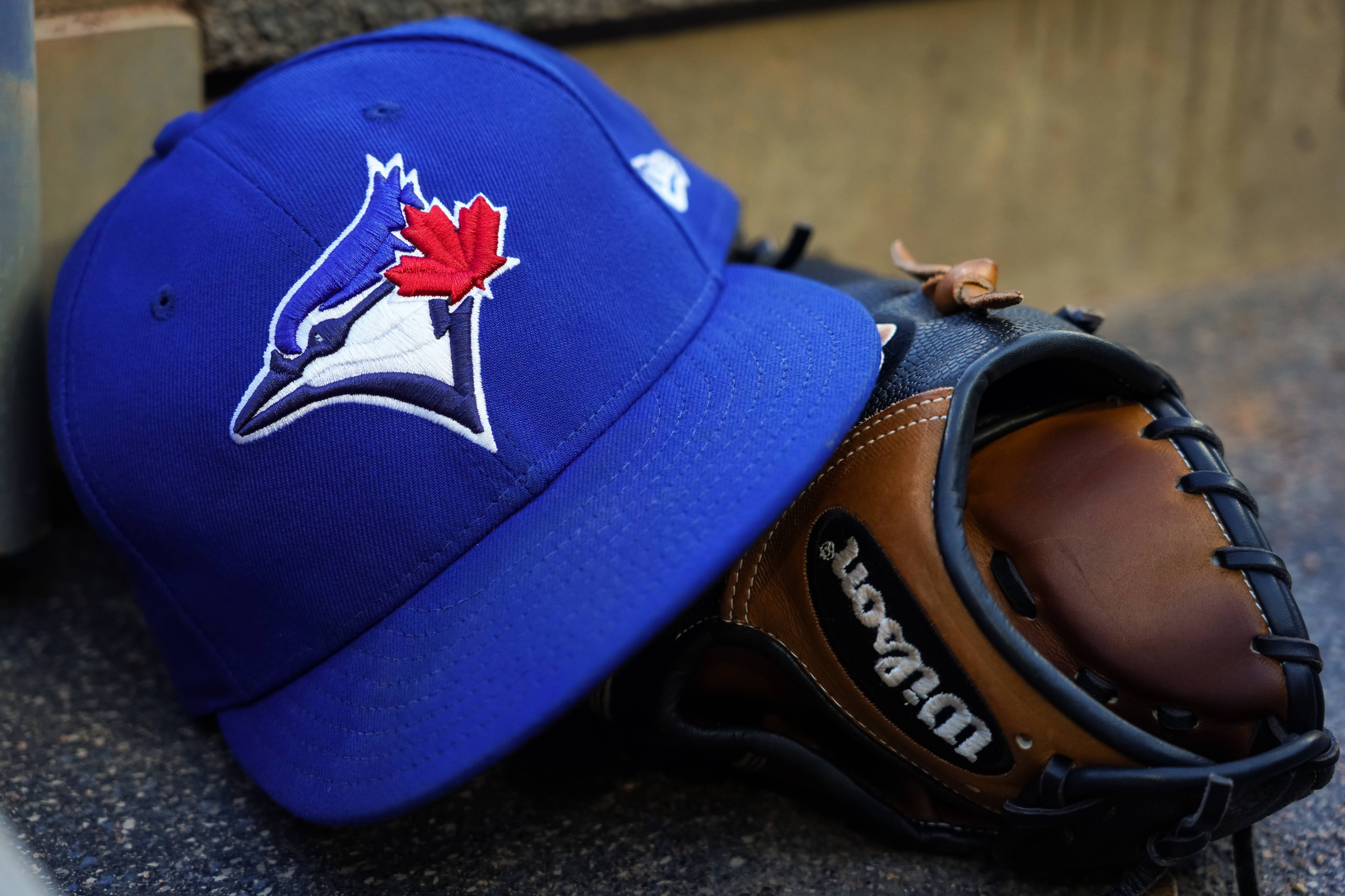 Blue Jays Sign 8-Year MLB Veteran Away From Mariners