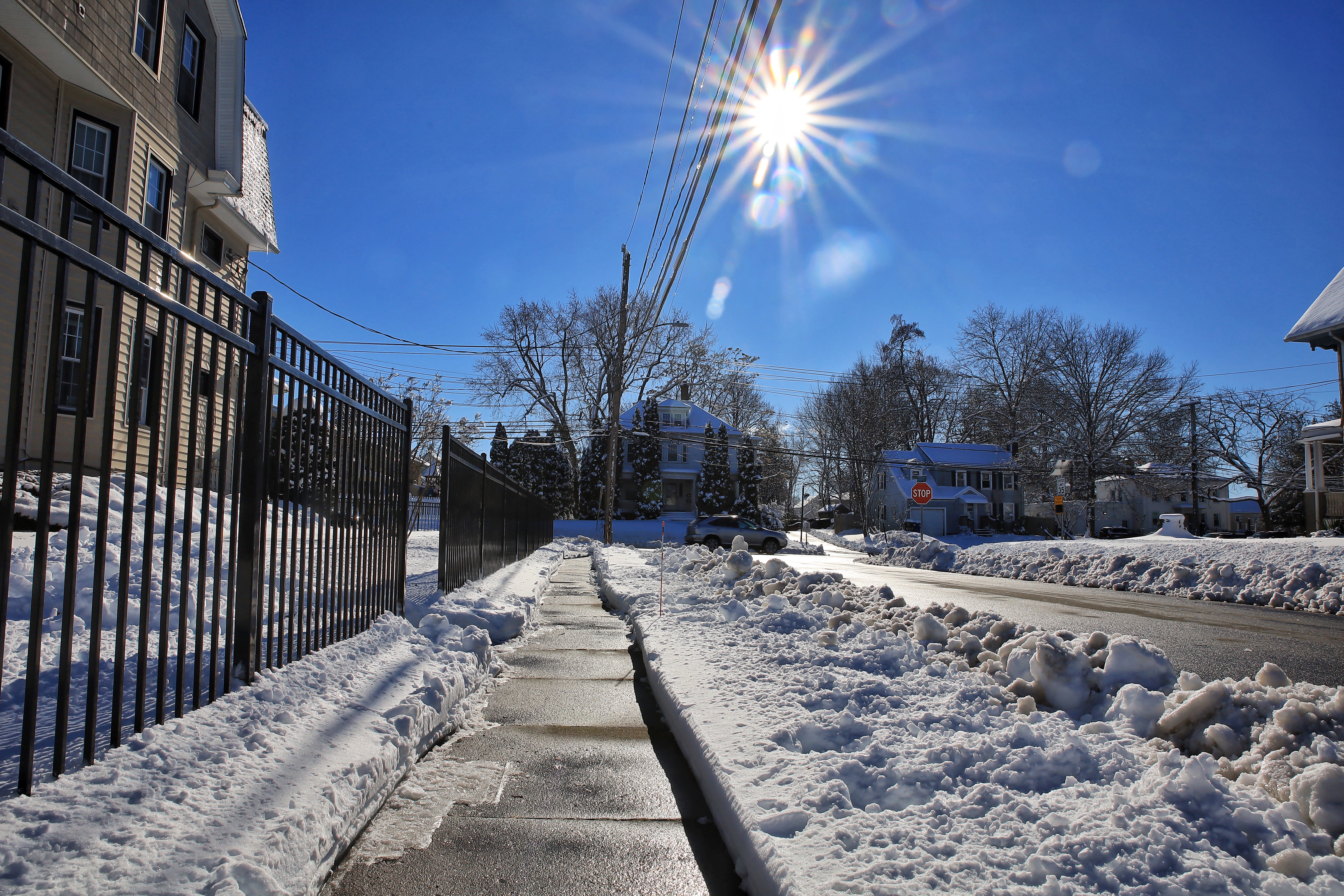 Man Baffled By Something 'Odd' in Apartment Building: 'Is This Legal?'